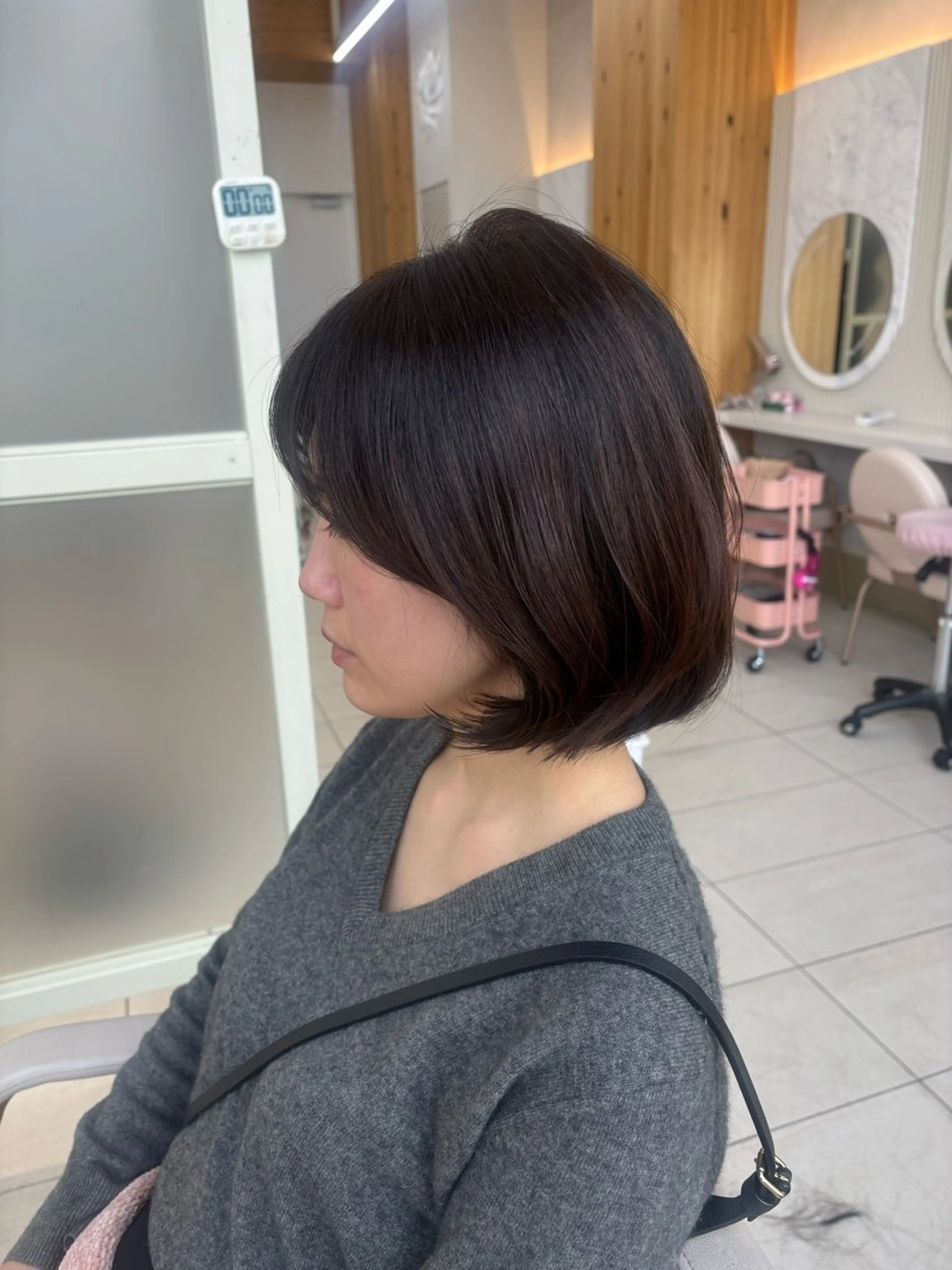 ショート かなこ/レイヤー /透明感カラーのヘアスタイル