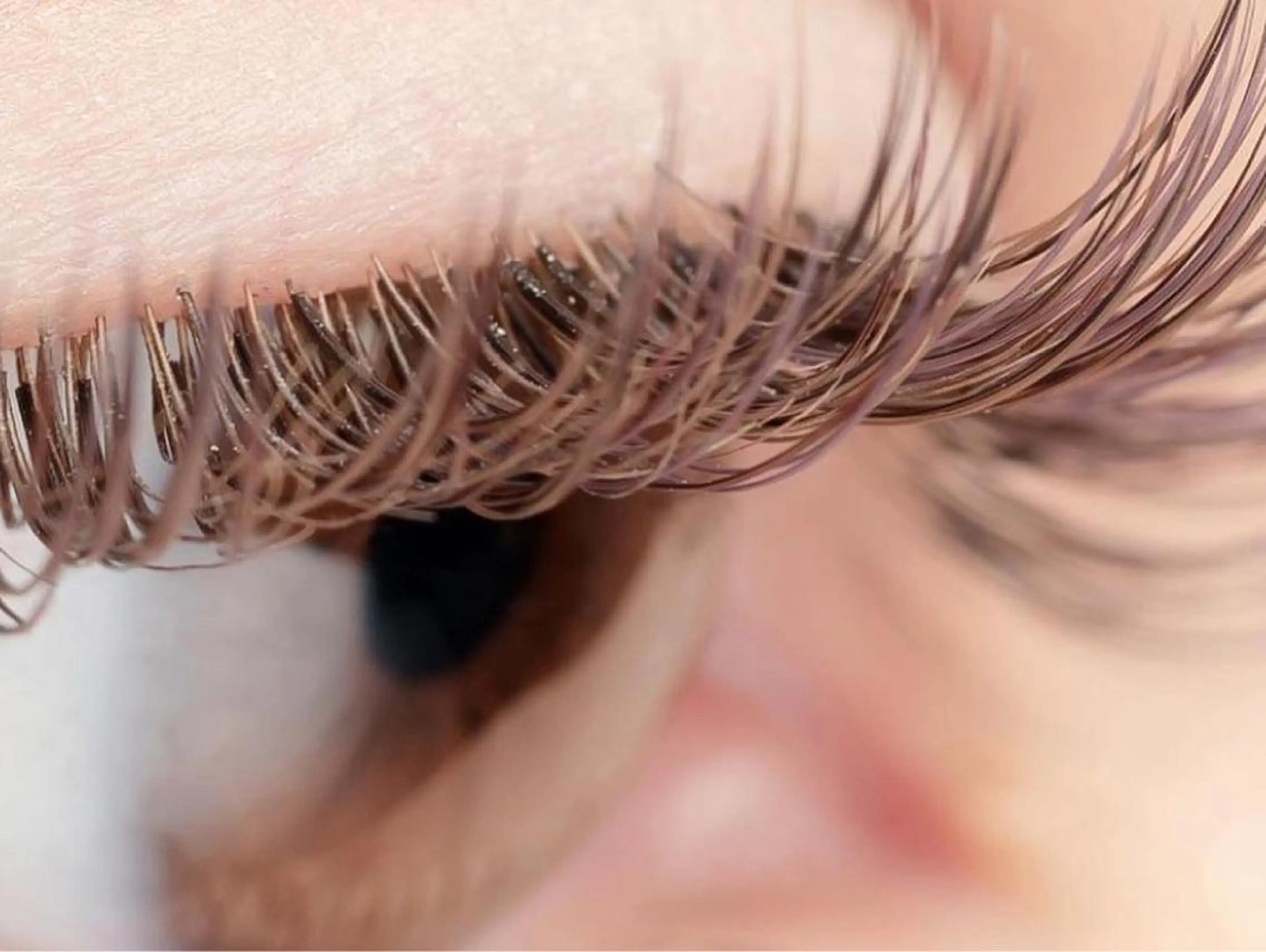 マツエク・マツパ カラーマツエク マツエク GRANDE大須 栄/店長 aki🌙のネイルデザイン