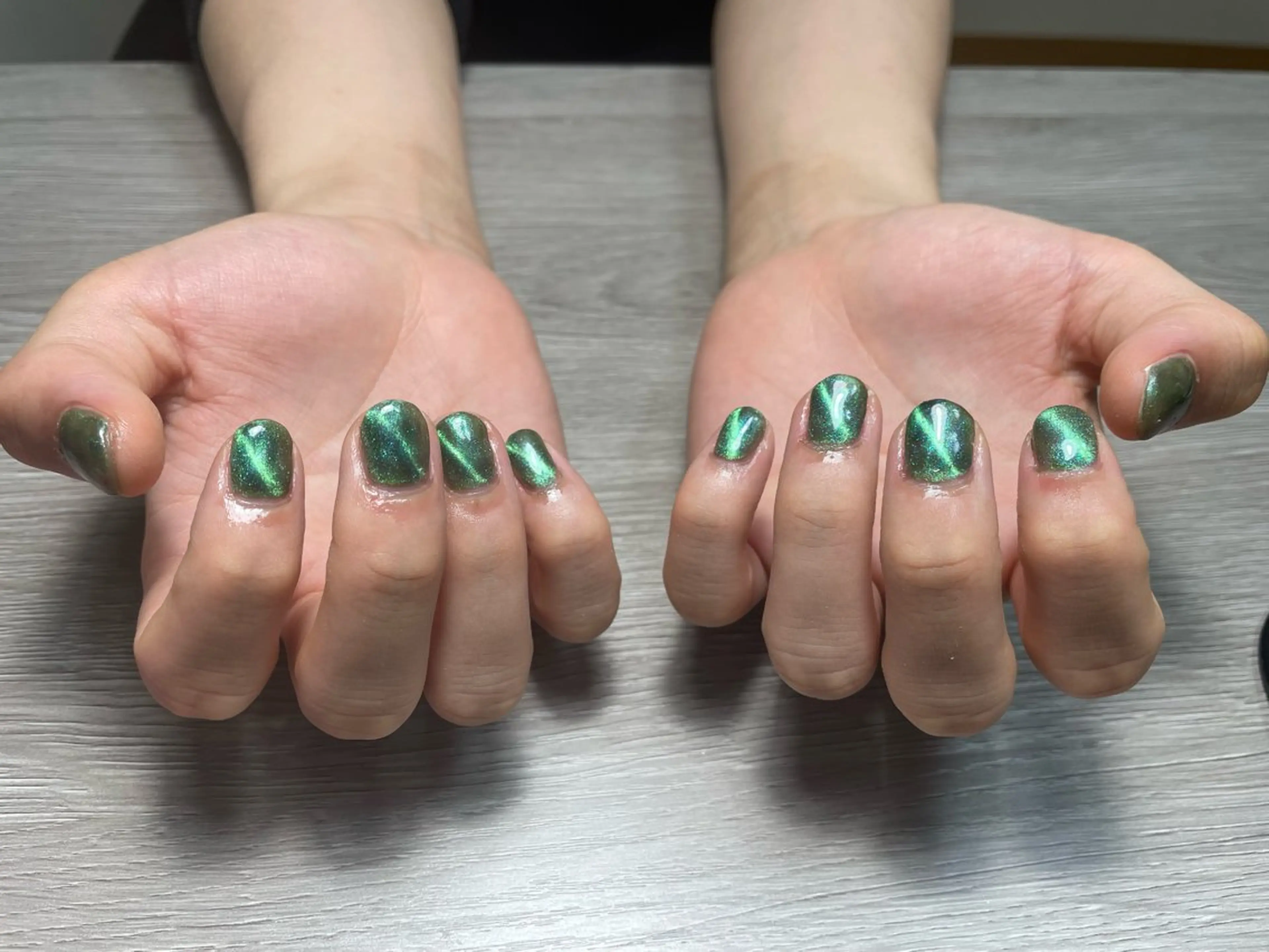 ネイル グリーン マグネットネイル メンズネイル 【大阪住吉】ぽんた ネイル（KAZU）のネイルデザイン