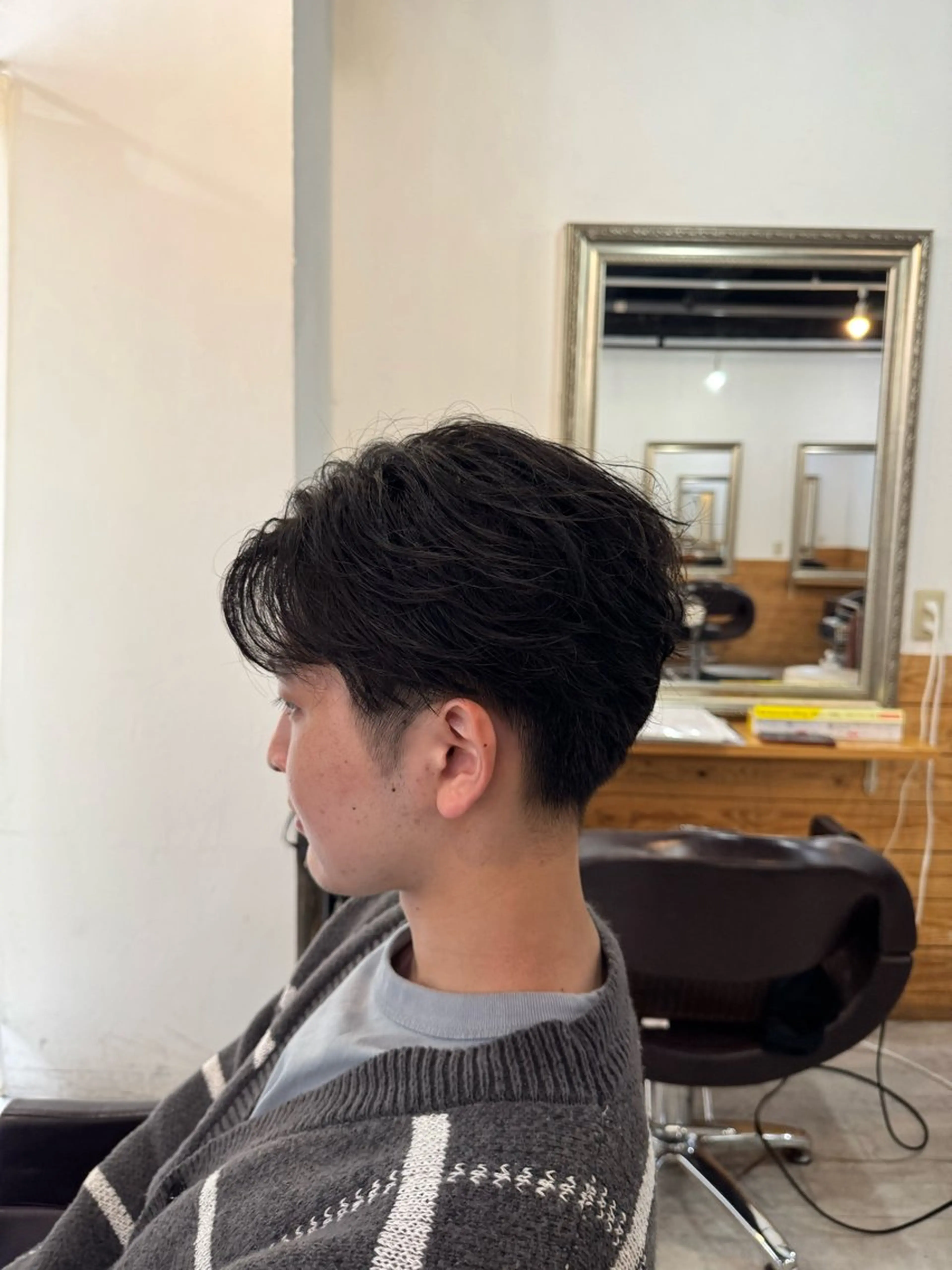 メンズ メンズパーマ Men’s  salon ANSWER所属・SHIZUKU 大阪短髪フェードのヘアスタイル