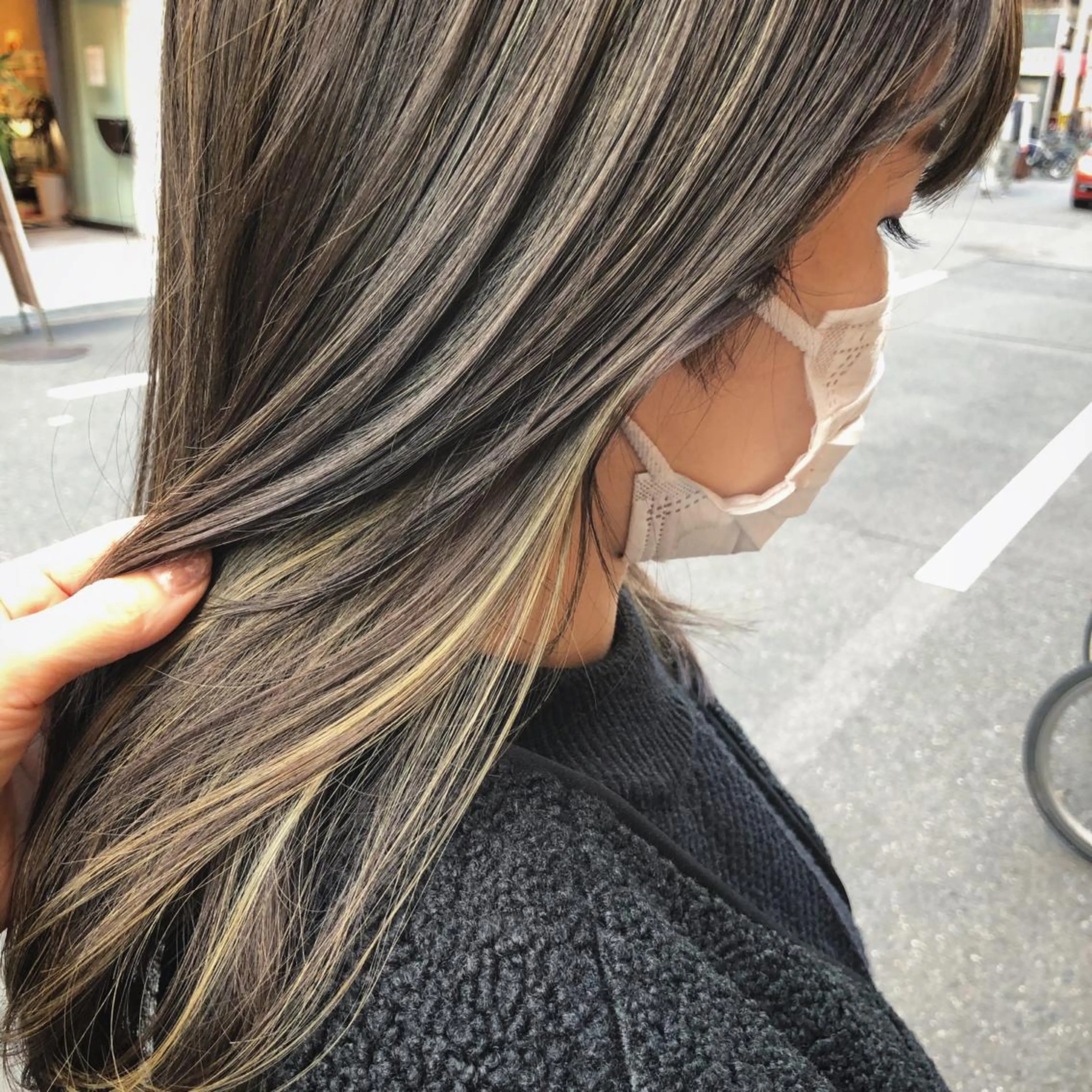 セミロング カラー ハイライトカラー ハイライト luve heart's And Be  minamisemba所属・脇坂 佳世の眉毛・アイブロウイメージ