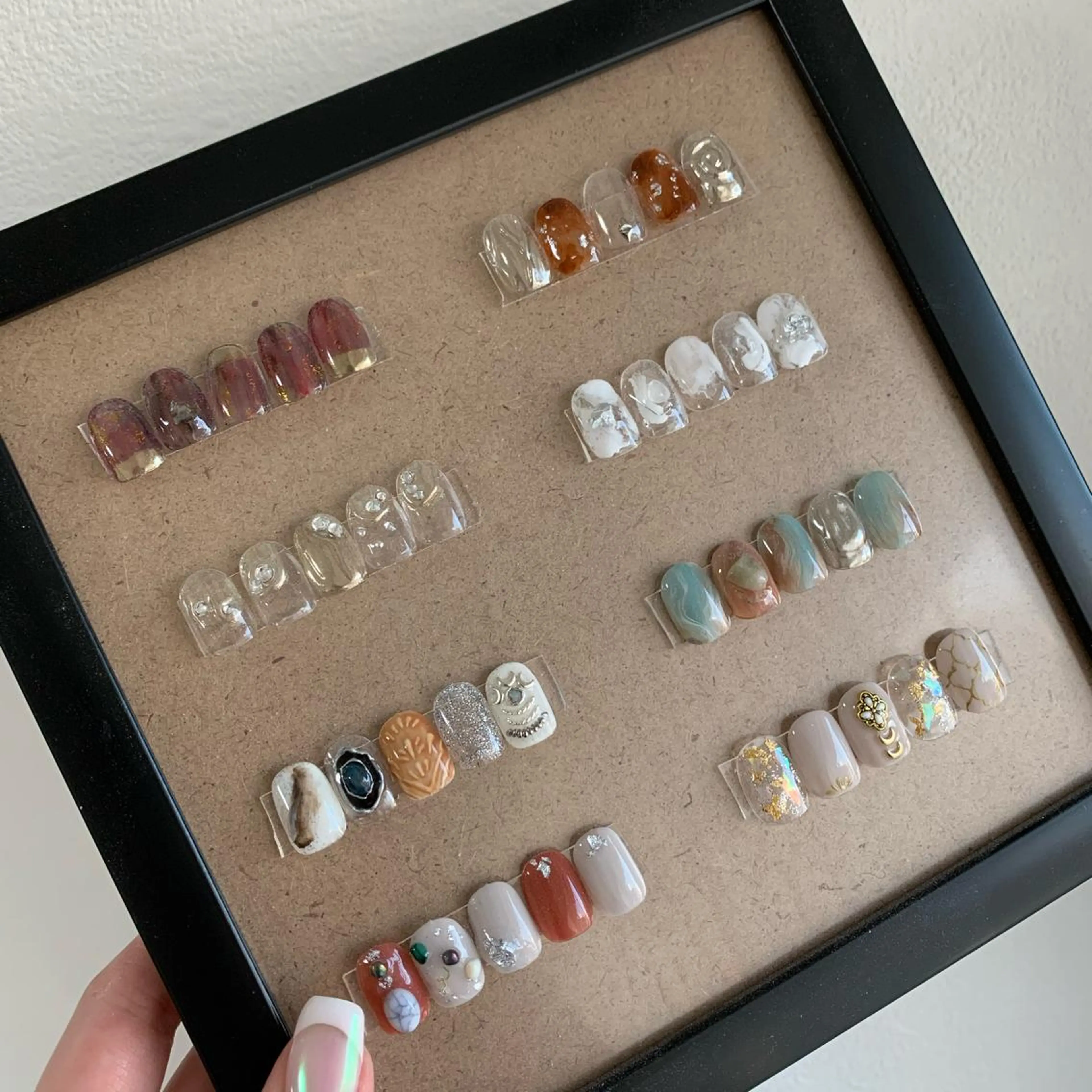 ネイル charme所属・. SHIORIのネイルデザイン