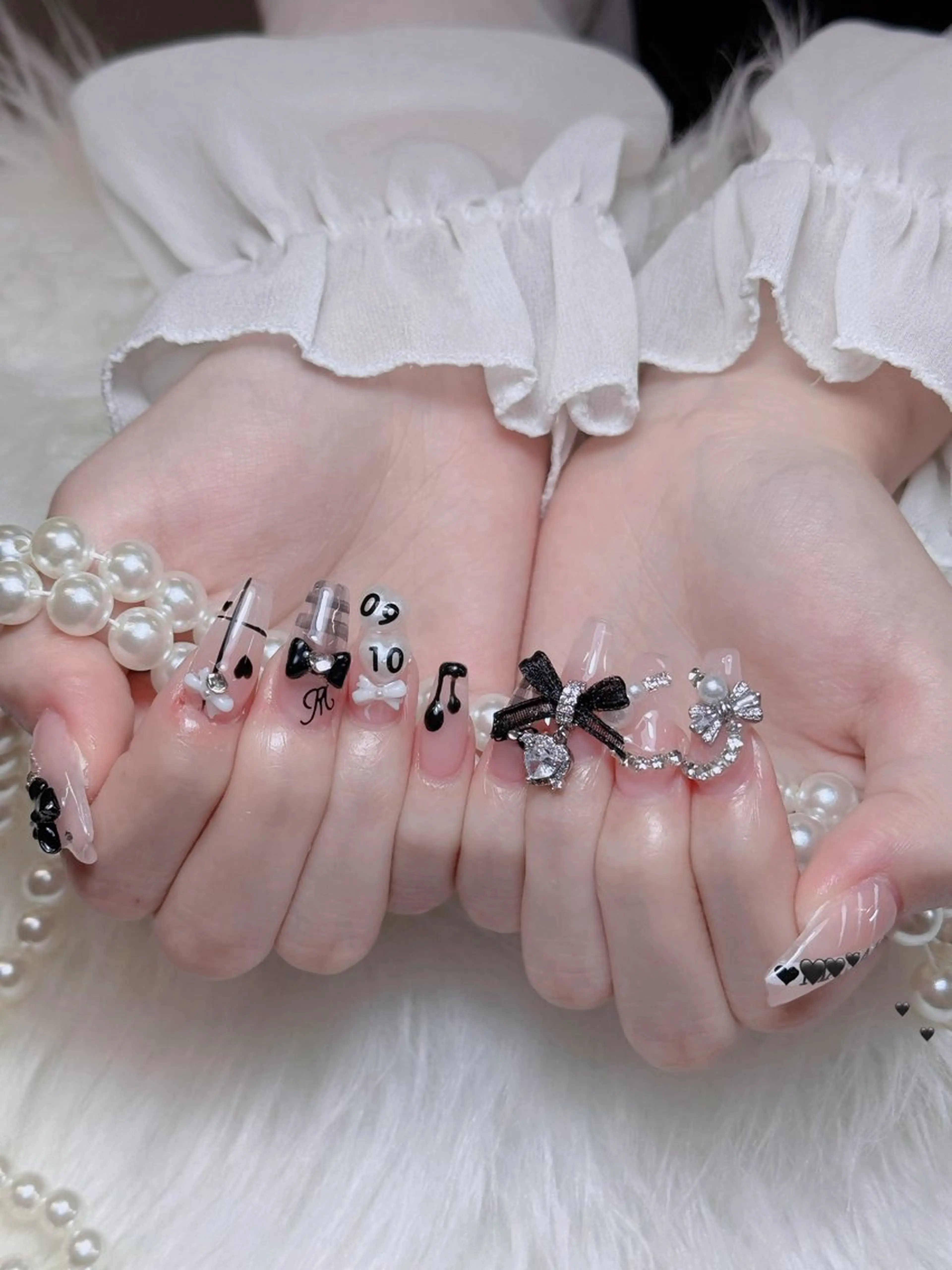 ネイル オーロラネイル チークネイル フットネイル フレンチネイル 韓国ネイル ハンドネイル Lumi Nail 新大久保3‘のネイルデザイン