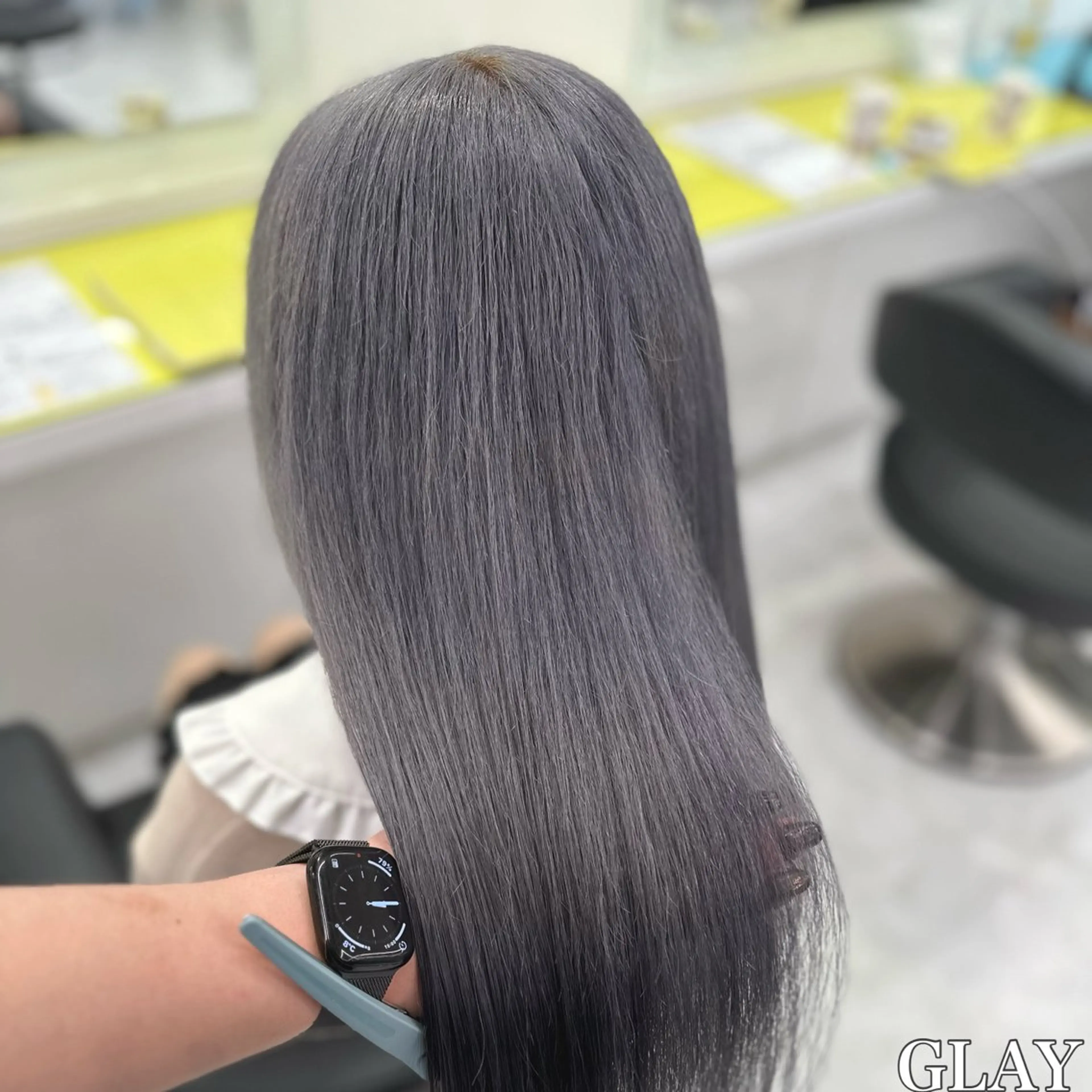 セミロング カラー ヘアアレンジ 🩵ダメージレス艶感 ハイトーン🩷のヘアスタイル