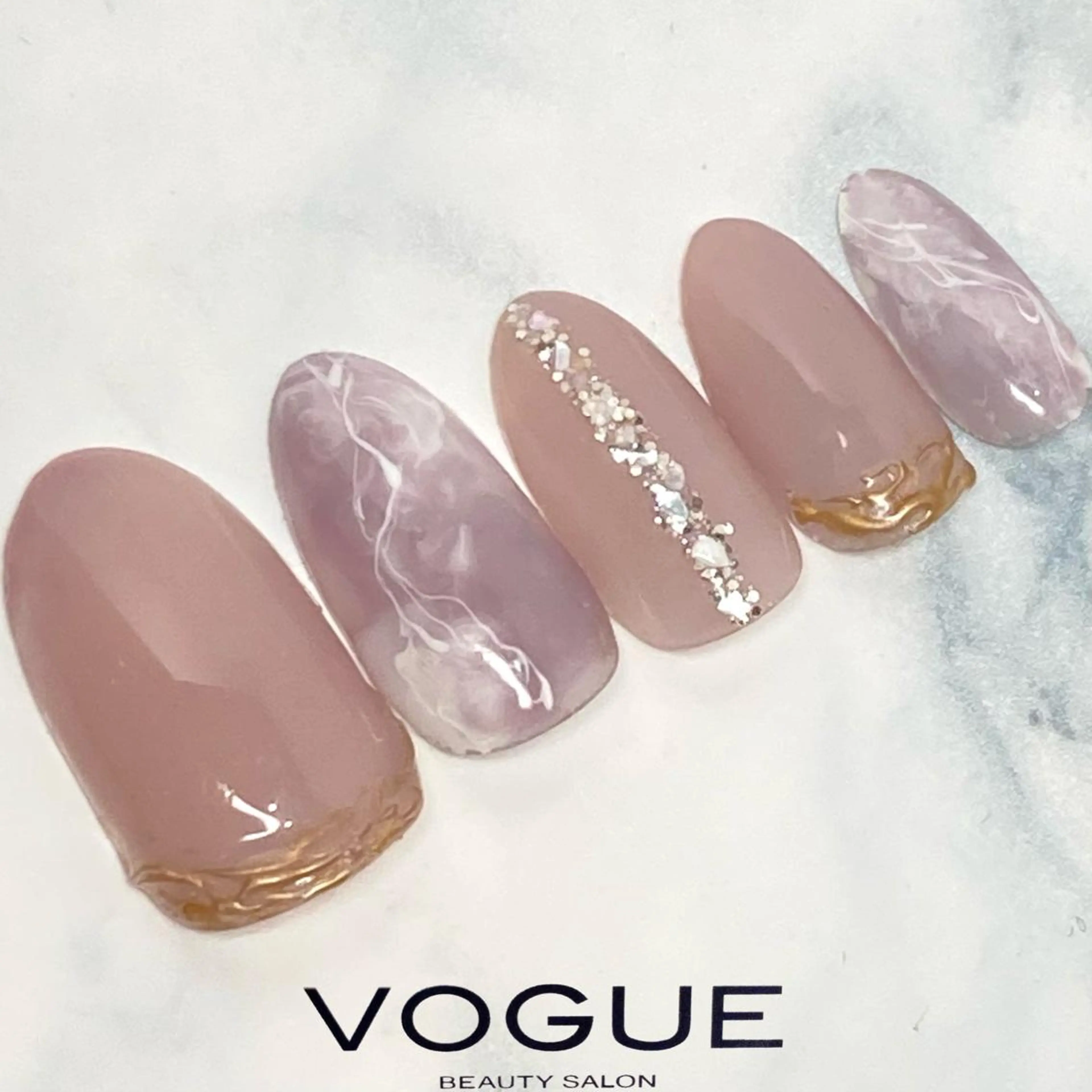 ネイル VOGUE ×SWANのネイルデザイン