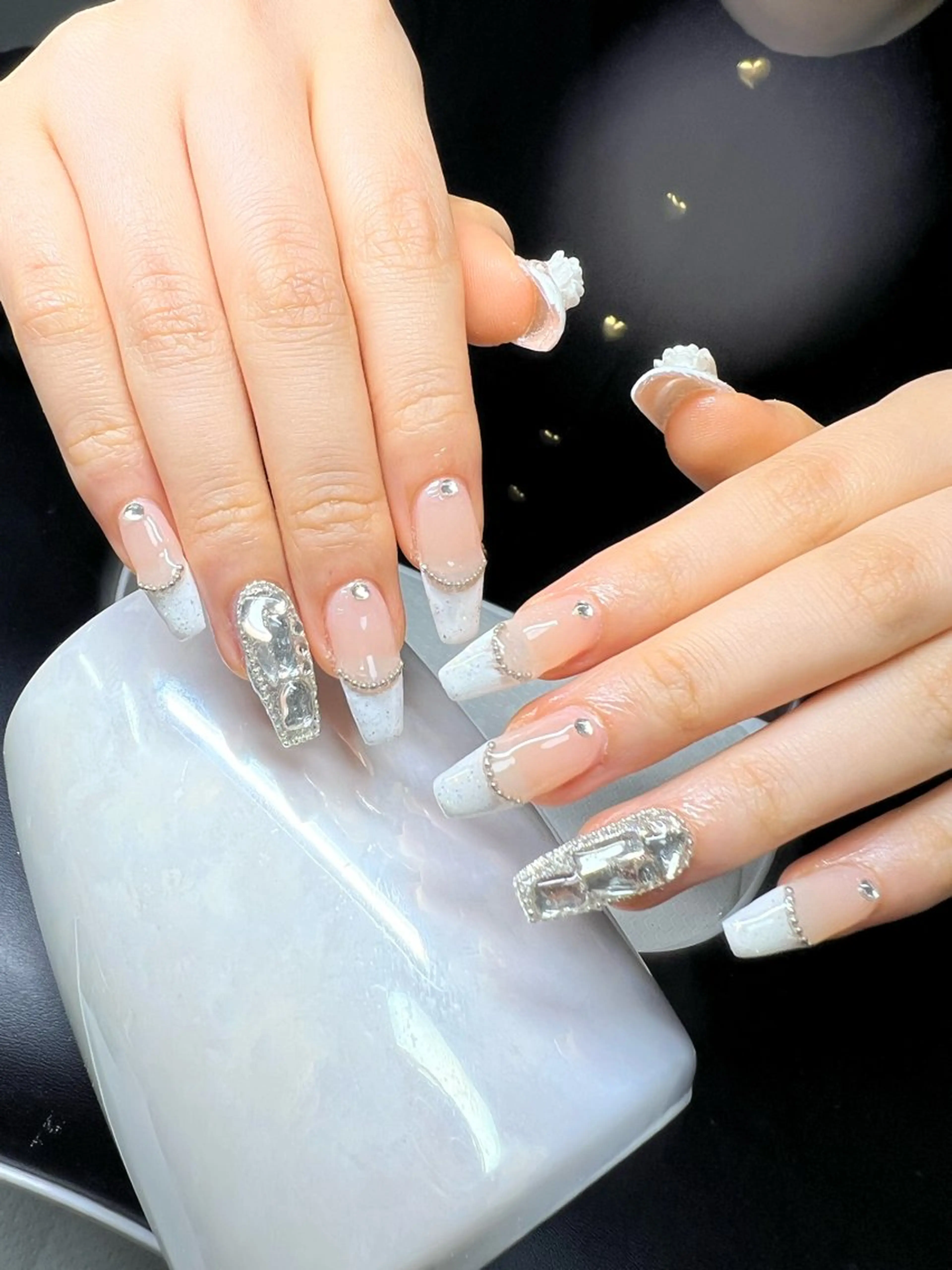 ネイル オーロラネイル チークネイル 長さ出し フットネイル フレンチネイル ハンドネイル Lee Nailsのネイルデザイン