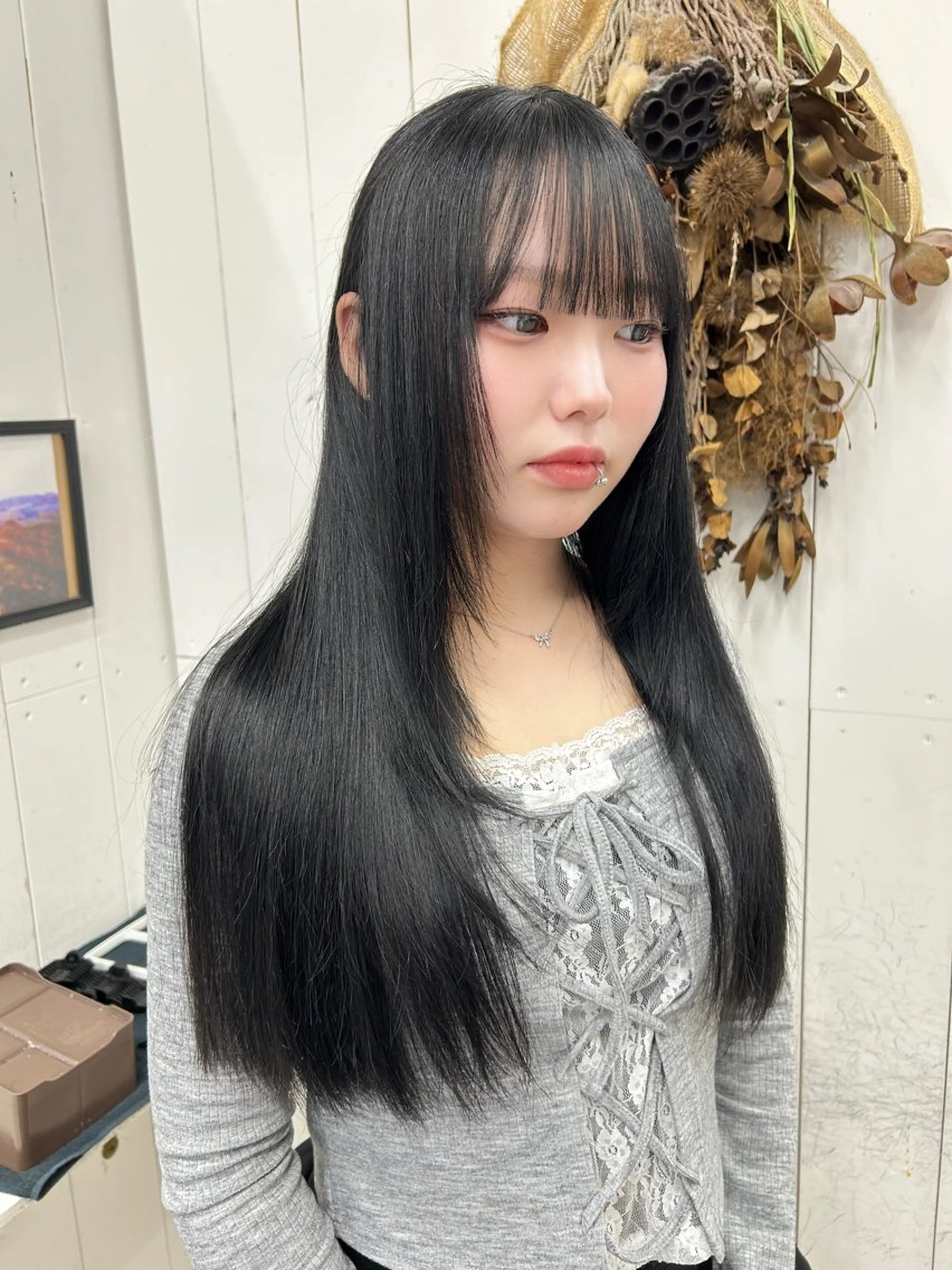 カラー 黒髪 ブルーカラー ブルーブラック MINORI 💎モデル募集中💎のヘアスタイル