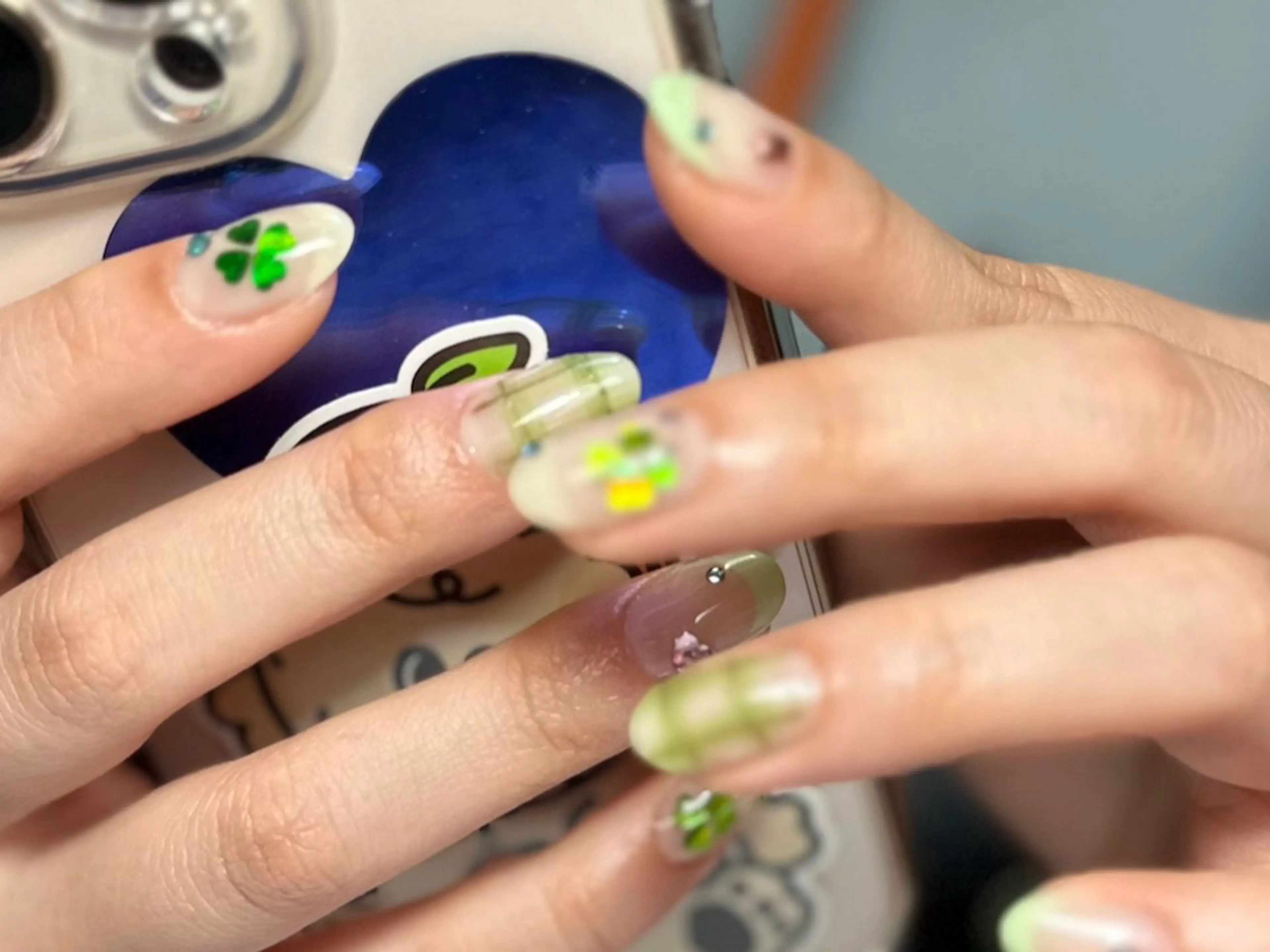 ネイル 新山 聖のネイルデザイン