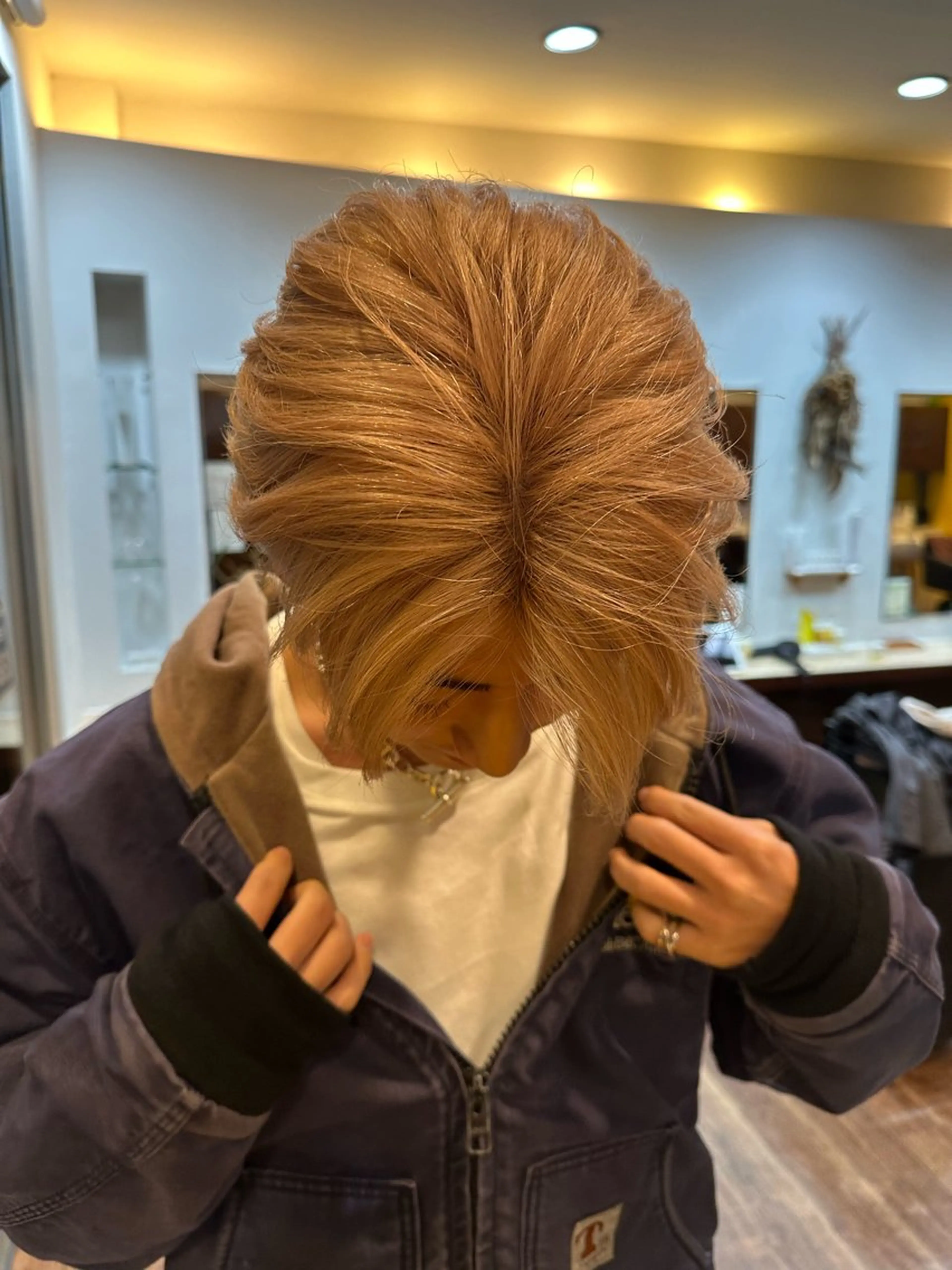 ショート カラー メンズ メンズブリーチ 黒髪 ブリーチ Lin.所属・ハイトーン/デザイン カラー/大輔のヘアスタイル