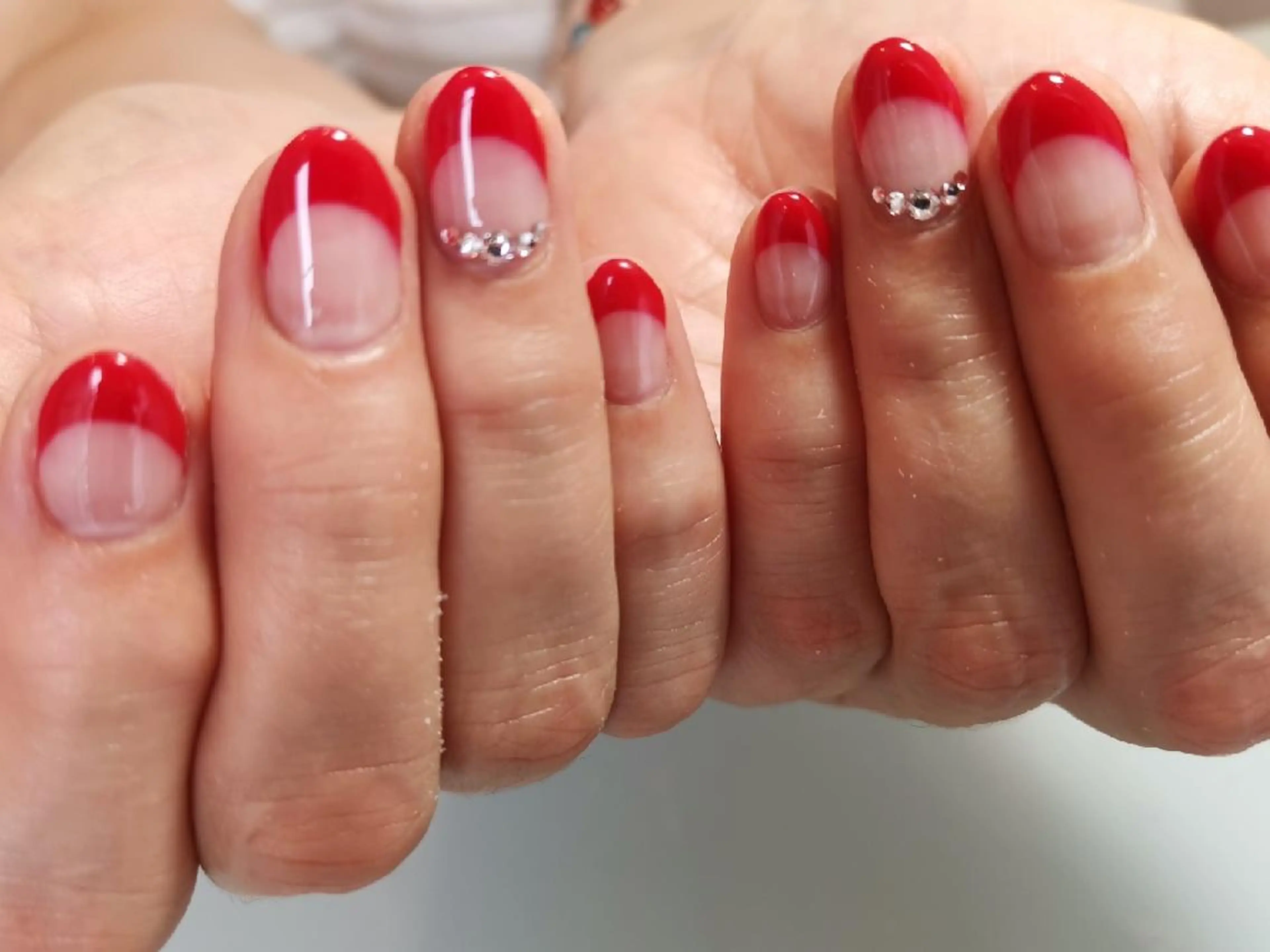 ネイル カラー フレンチネイル 赤色 人気エリア💖完全個室【ルリエ】所属・ネイルサロン Lelienルリエのネイルデザイン