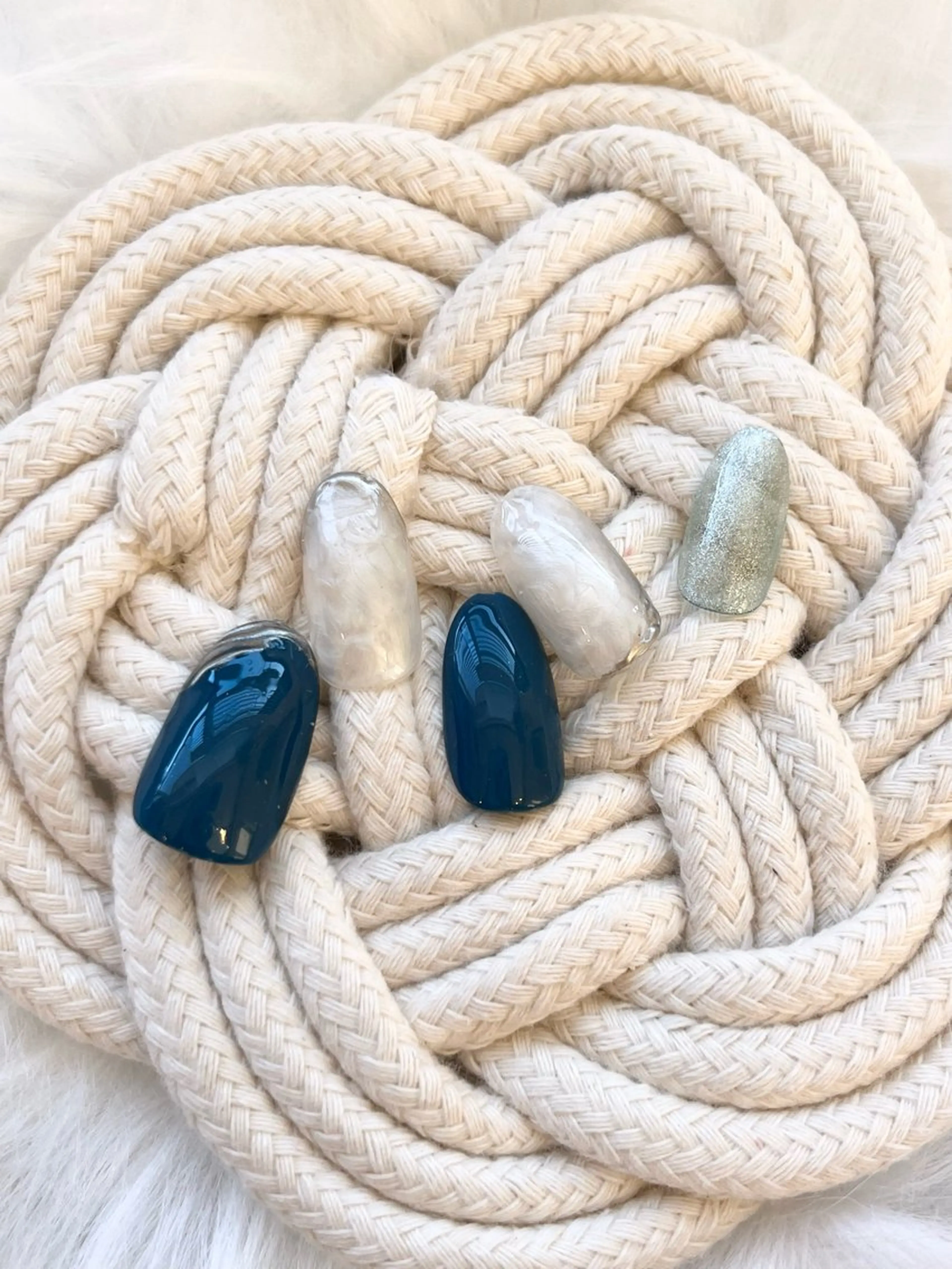 ネイル ハンドネイル eim Ayakaのネイルデザイン