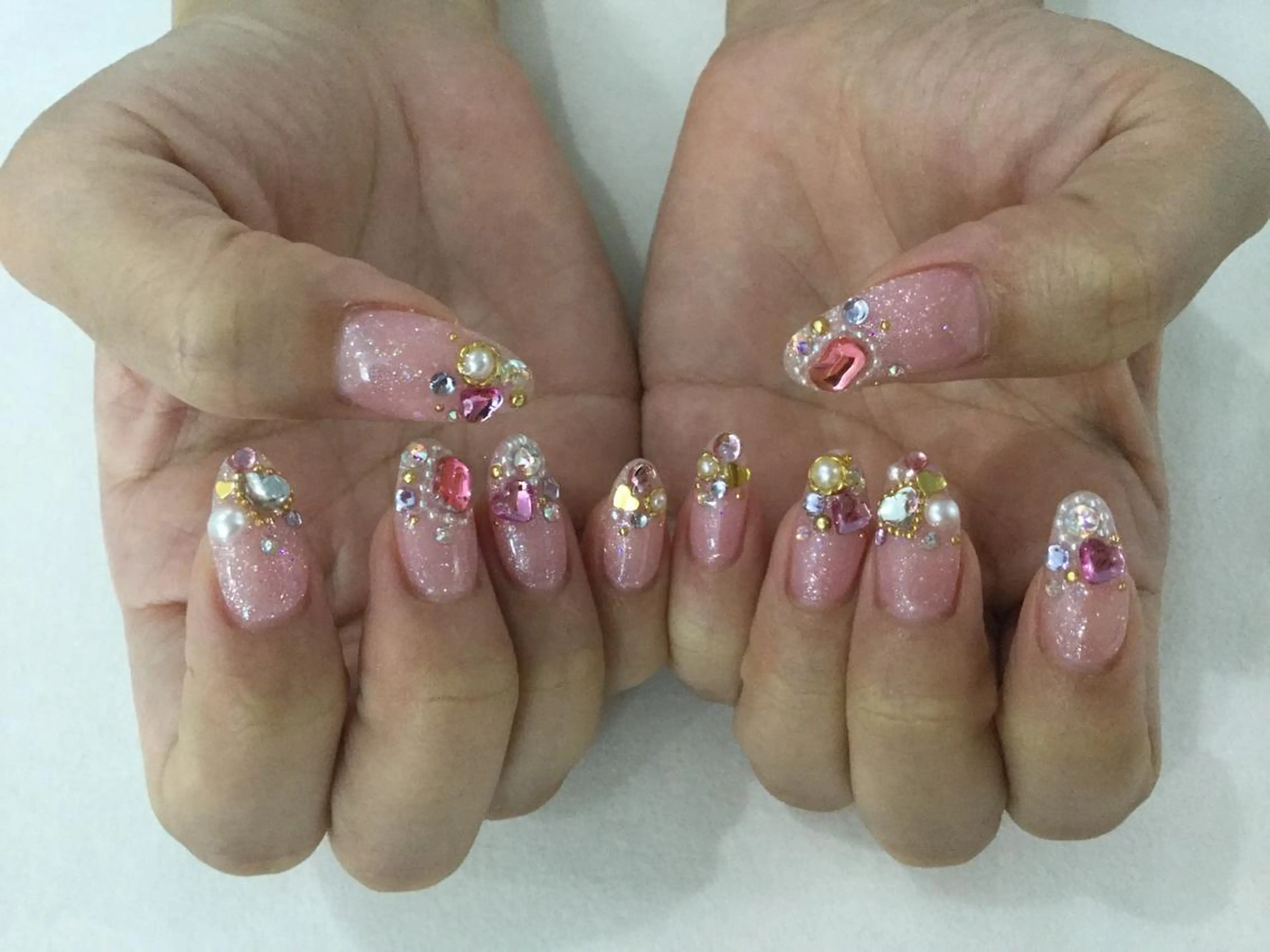 ネイル 💎🐰 saki. m 🐰💎のネイルデザイン