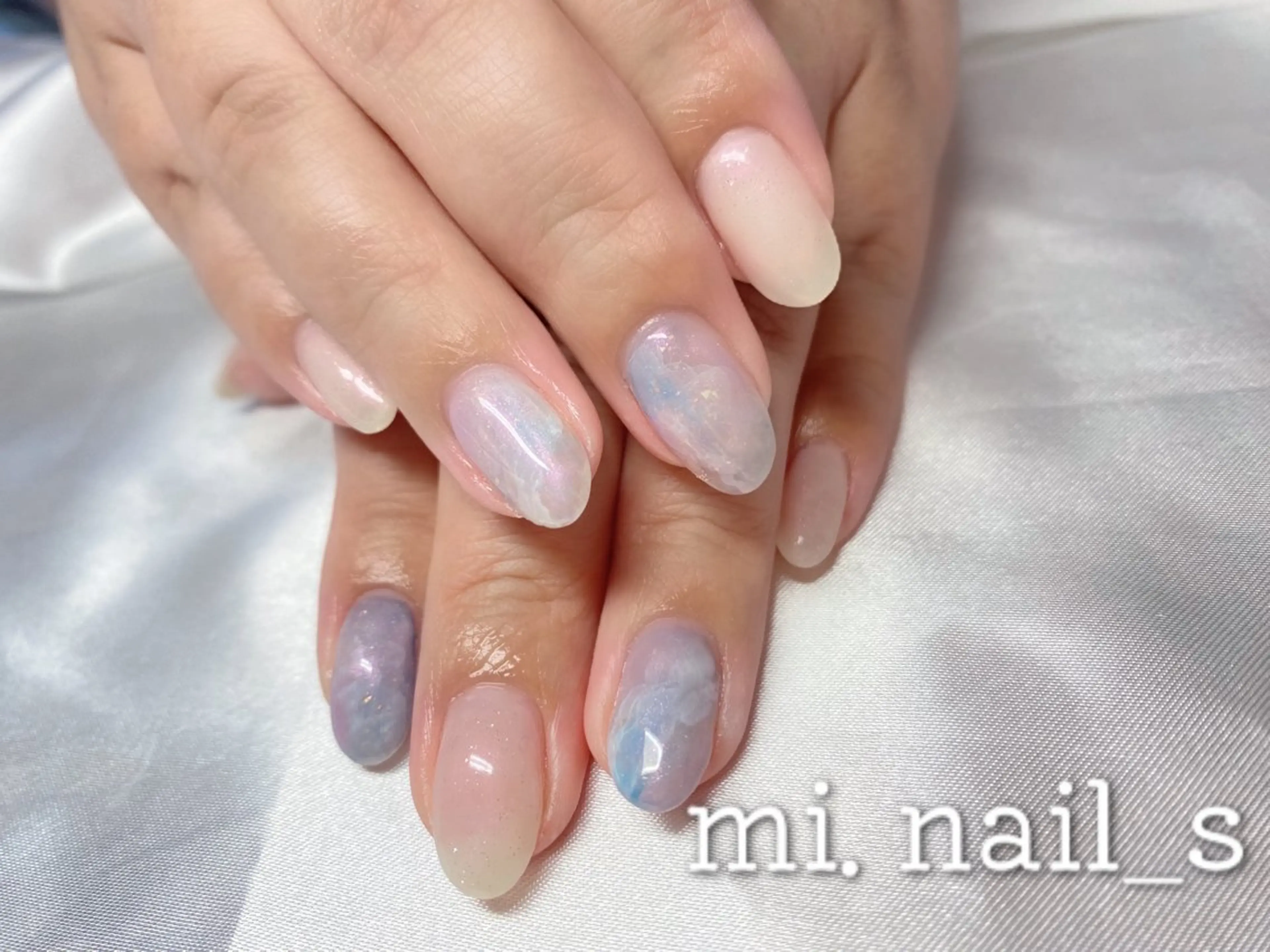 ネイル ジェルネイル 大理石ネイル(マーブル) ニュアンスネイル シンプルネイル Cocorium_ sasakiのネイルデザイン