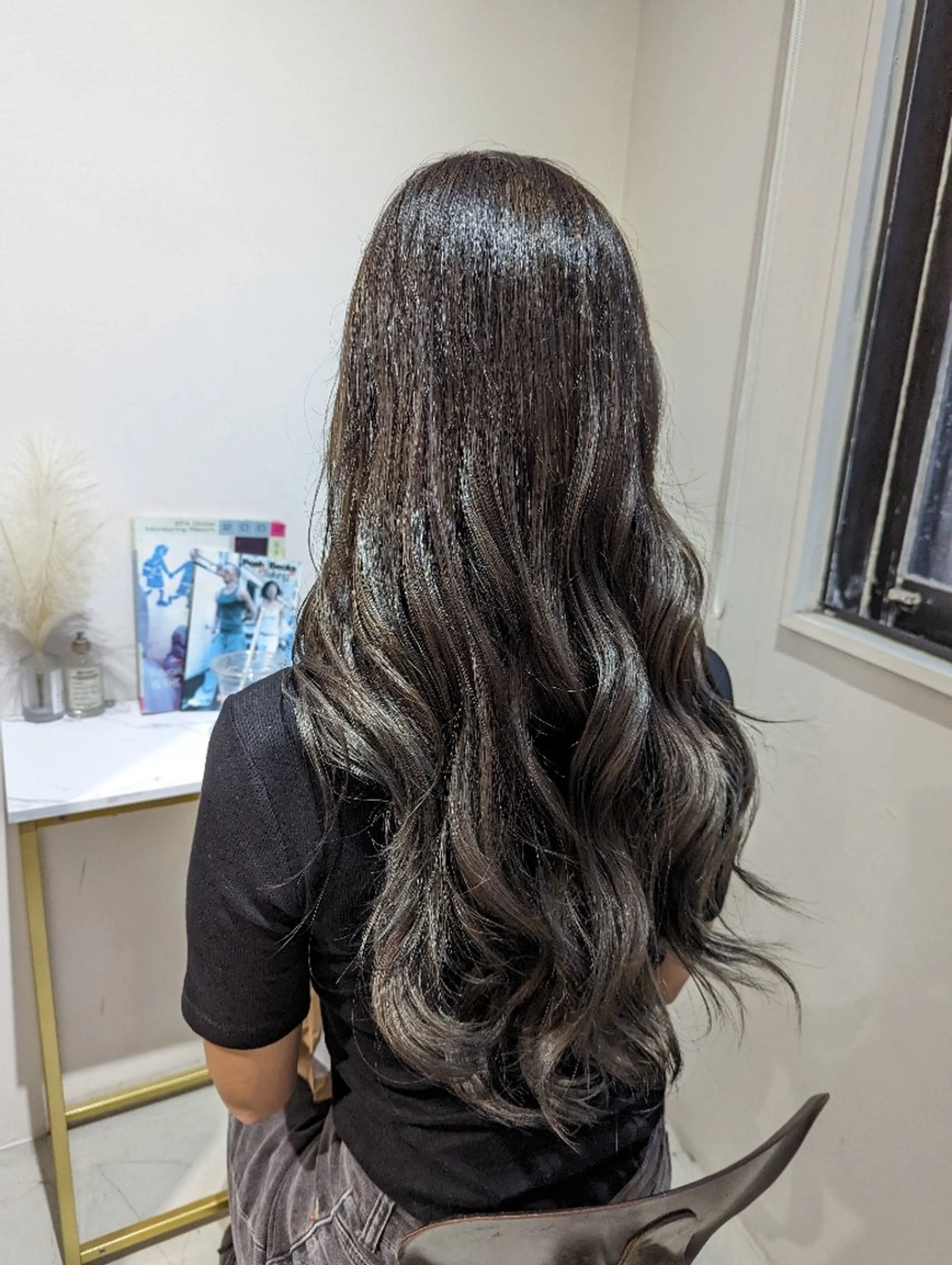 カラー nanami /Toiroのヘアスタイル