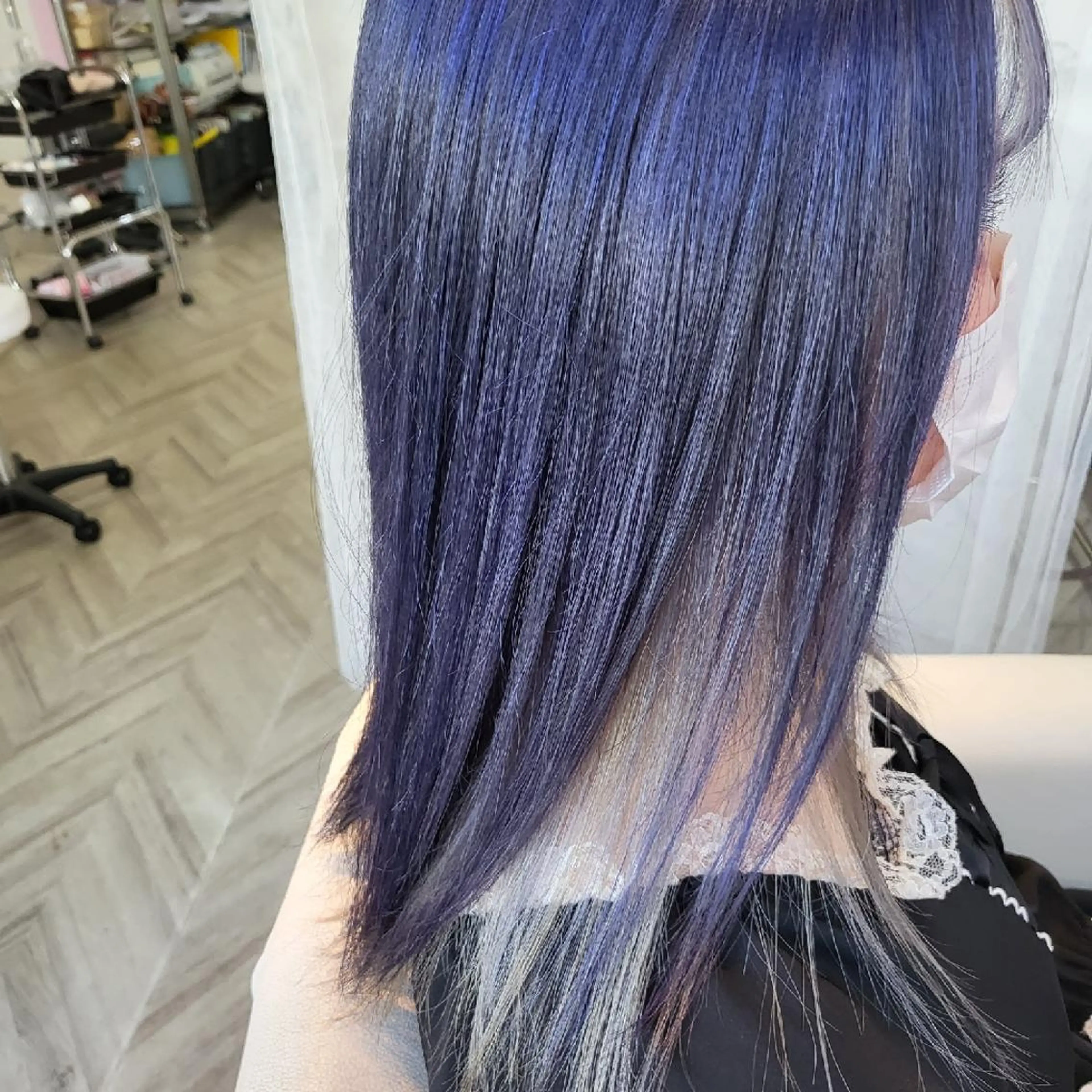 ミディアム カラー ヘアアレンジ ブルーカラー シルバー ナカシマ  アユミのヘアスタイル