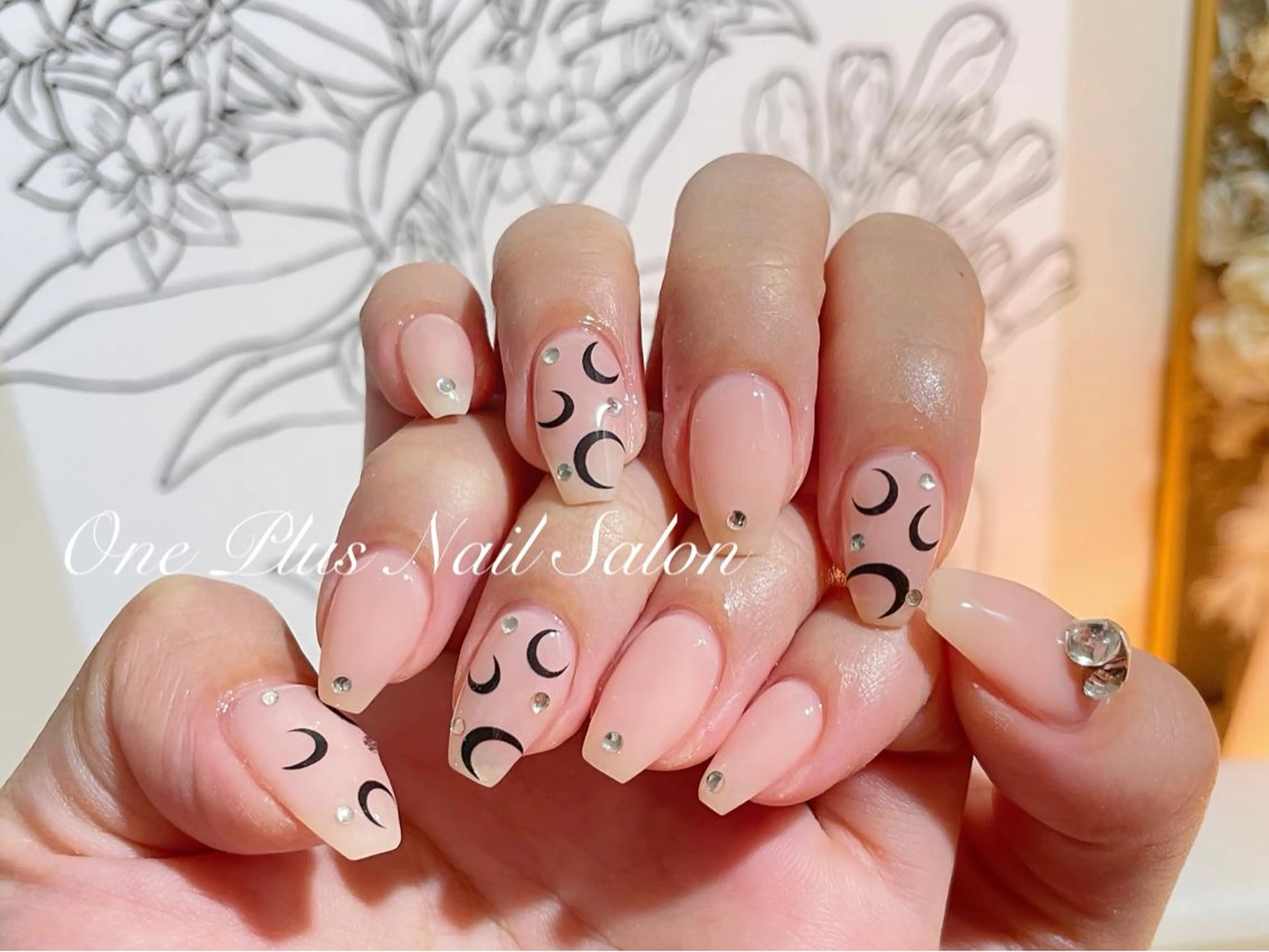 🎀持ち込みデザインアートコース🎀ストーン・パールOK🙆🏼‍♀️オフ・お爪の形整え・込みの写真