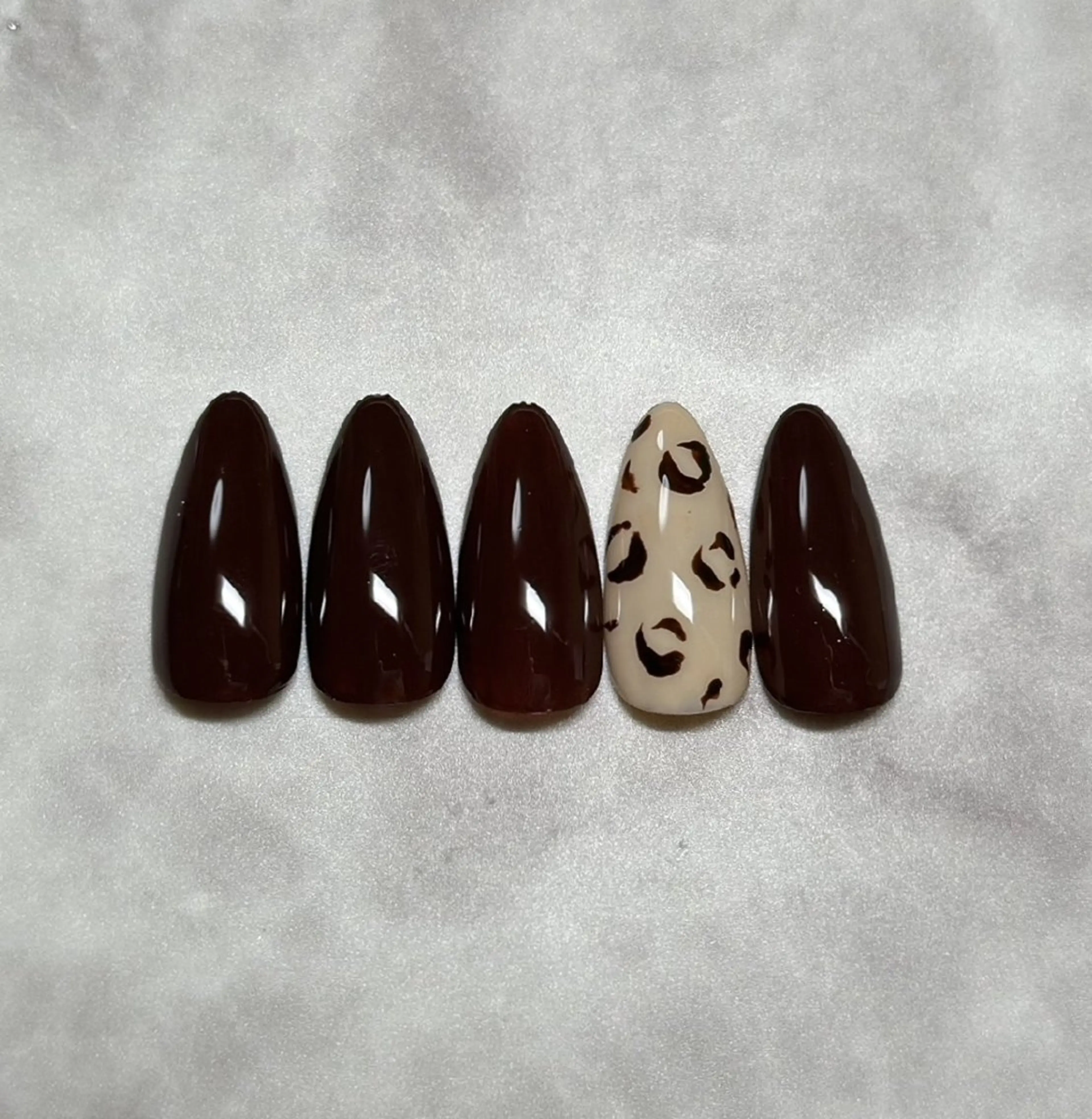 ネイル Nailsalon Graciasのネイルデザイン