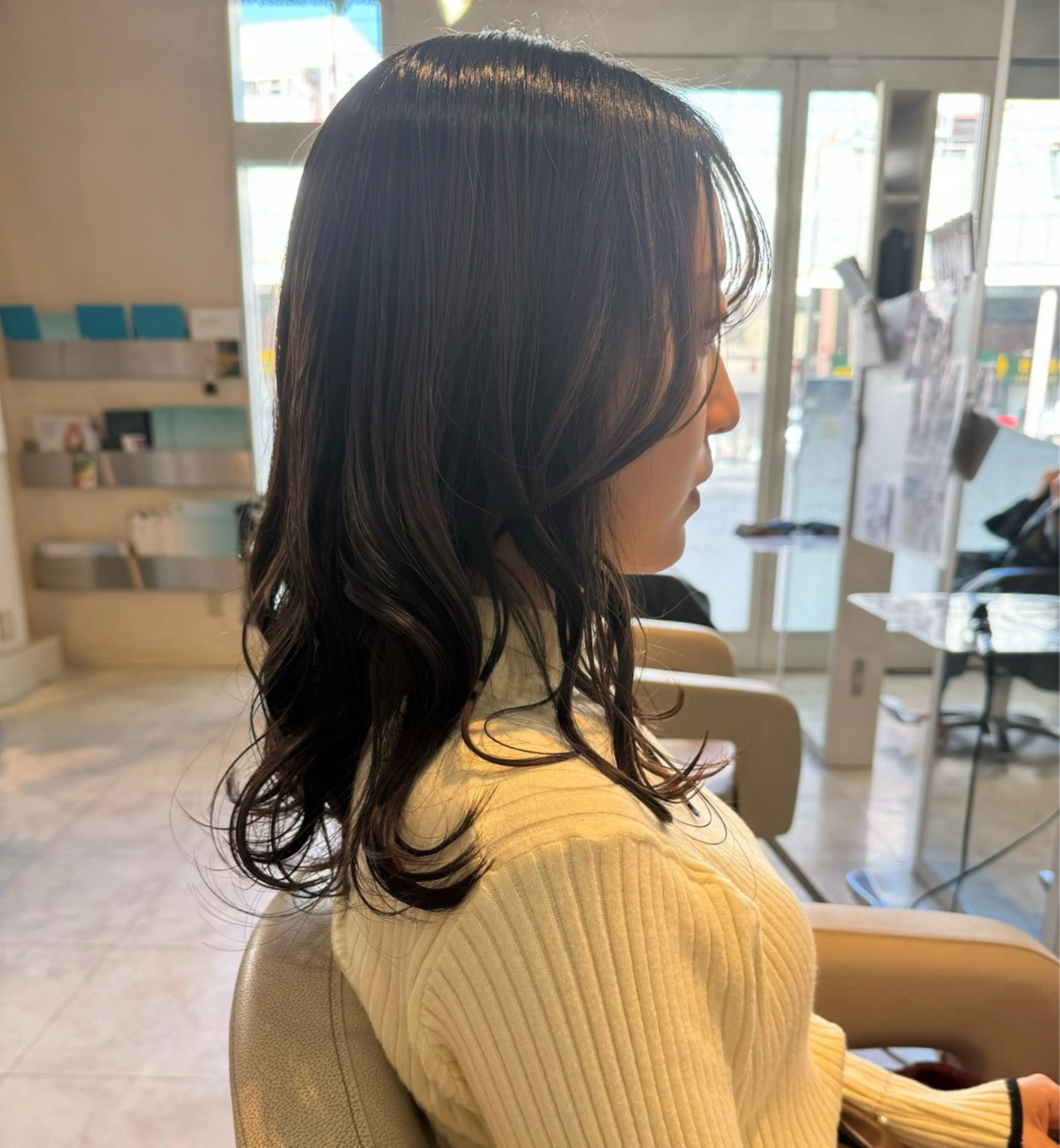 セミロング カット 本田 卓也のヘアスタイル