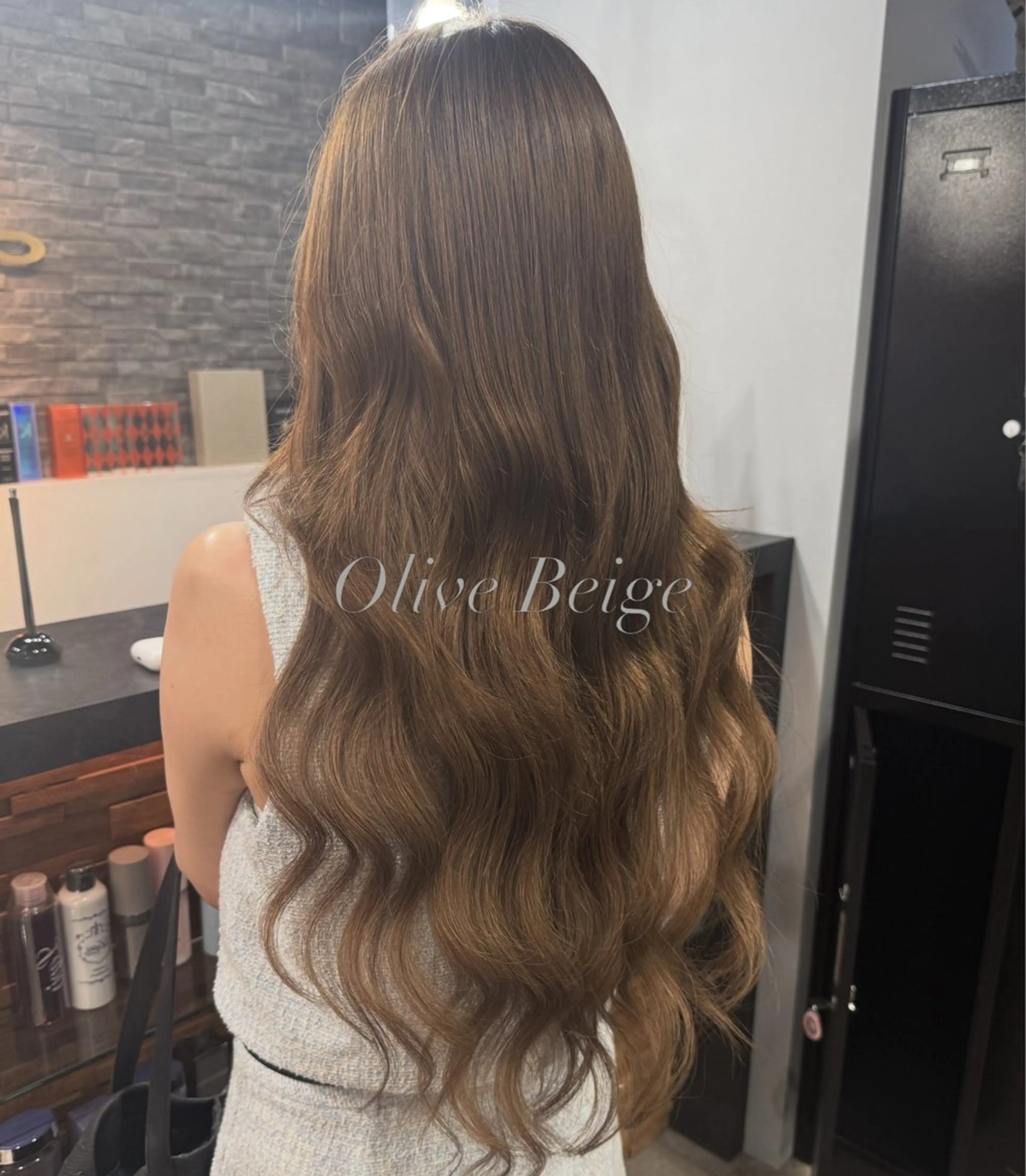 ロング カラー ベージュカラー ブリーチ 透明感カラー ブリーチなしカラー オリーブベージュ カット ヘアカラー エクステ ハイトーン/エクステ 横浜/RIEのヘアスタイル