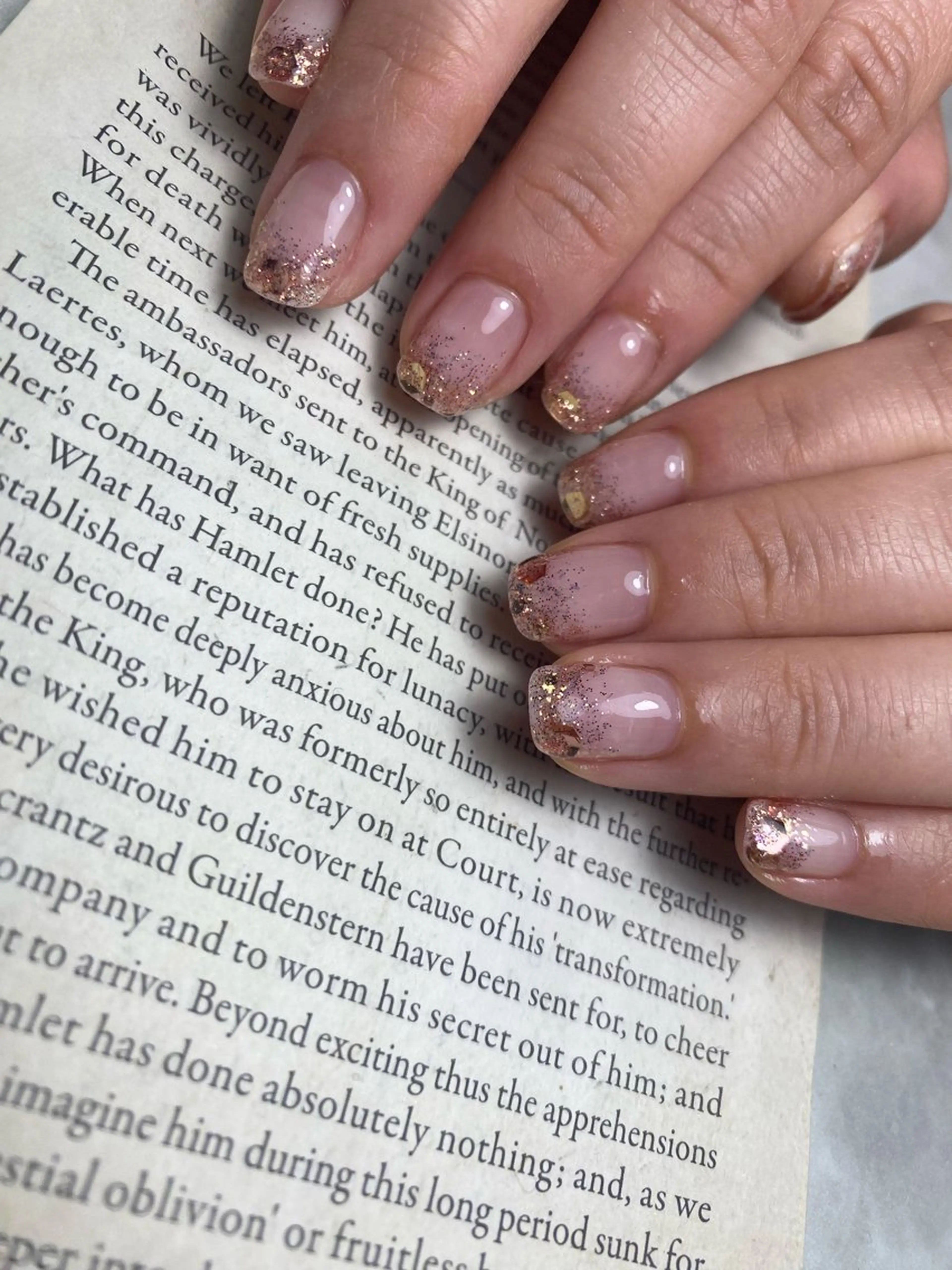 ネイル ラメ(グリッター) ラメグラデーション 🌿Charme🌿 MAIのネイルデザイン