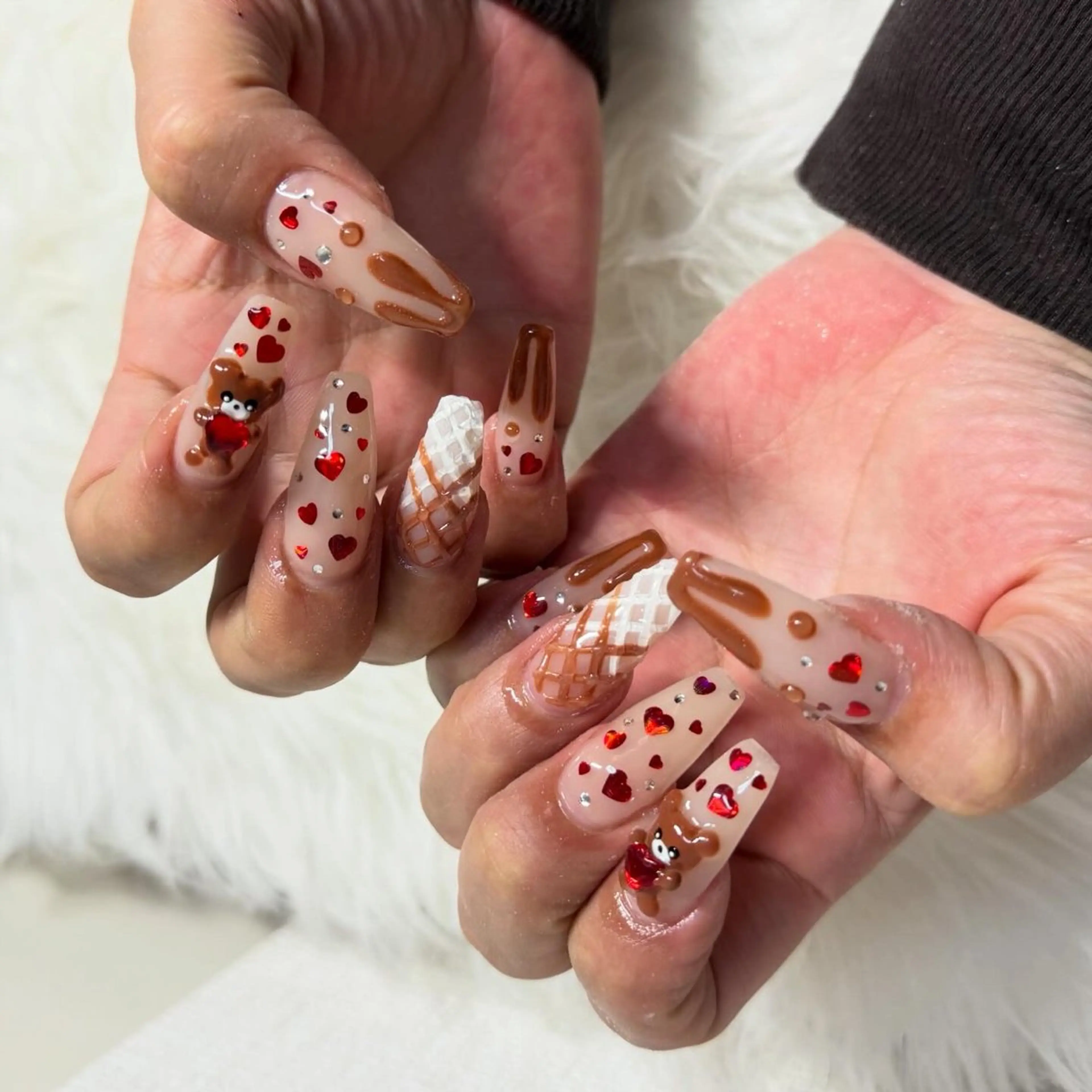 ロング ハンドネイル mao .のネイルデザイン