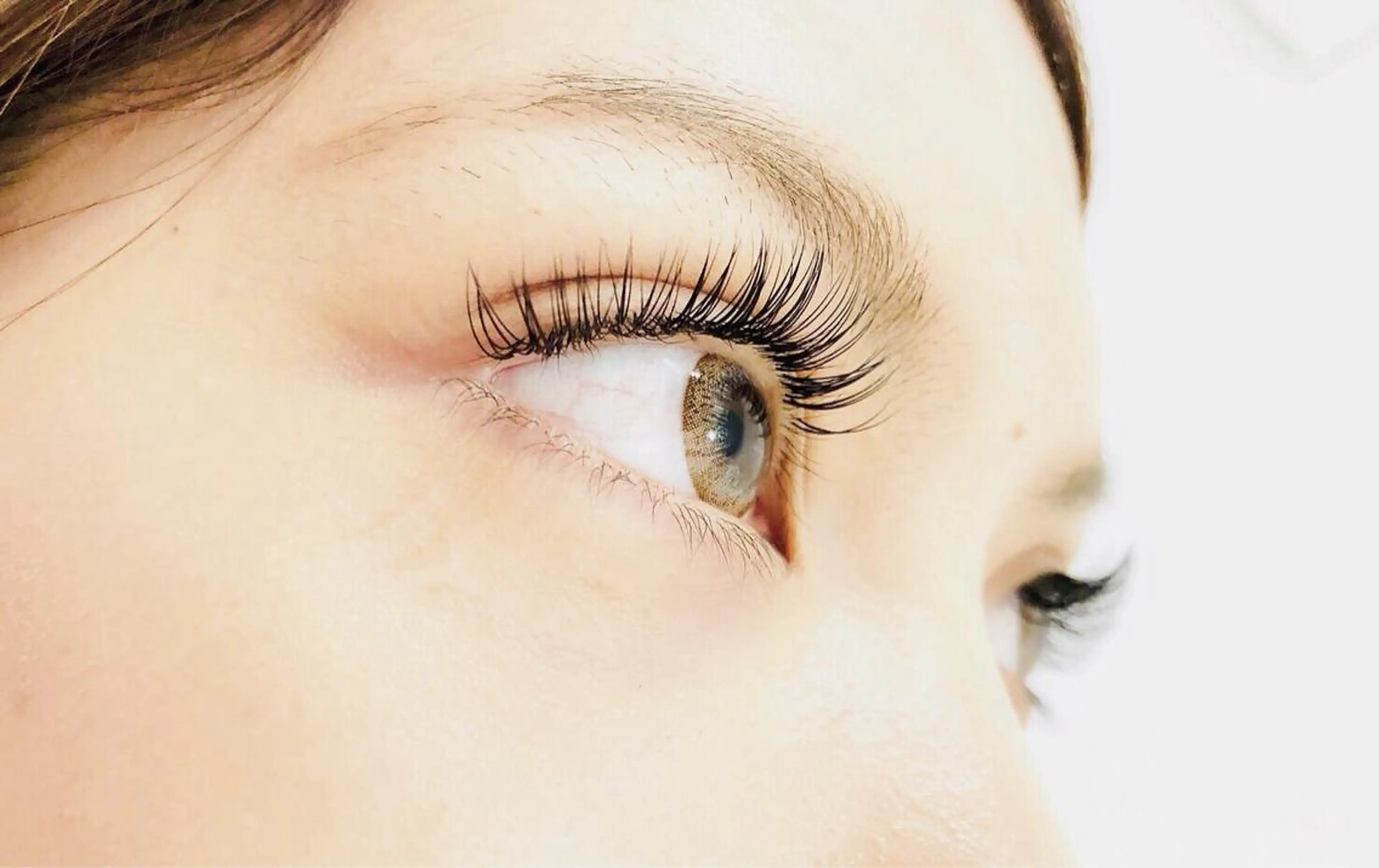 エクステ140本(シングルデザイン)片目70本の写真