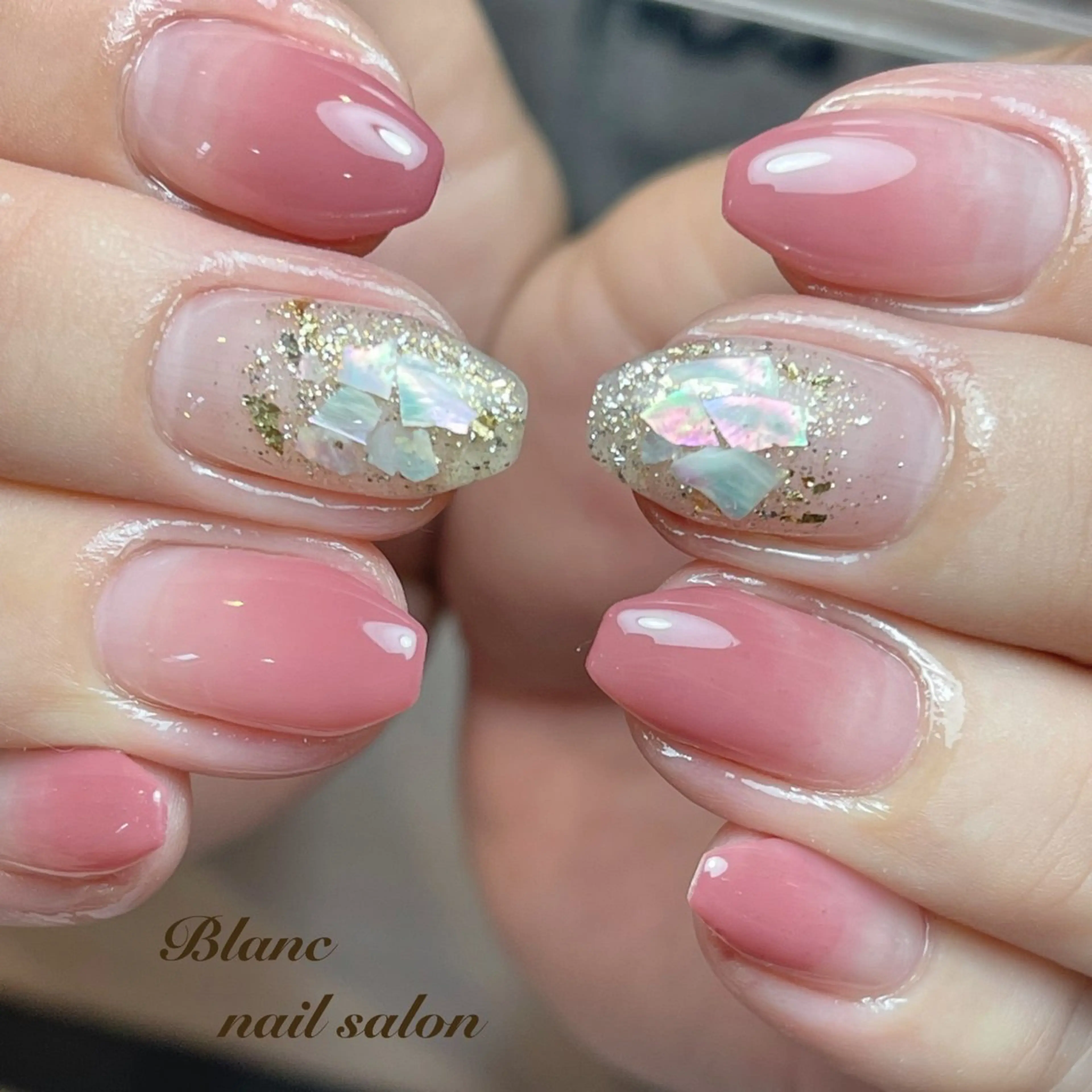 ミディアム ハンドネイル Blanc ブランのネイルデザイン