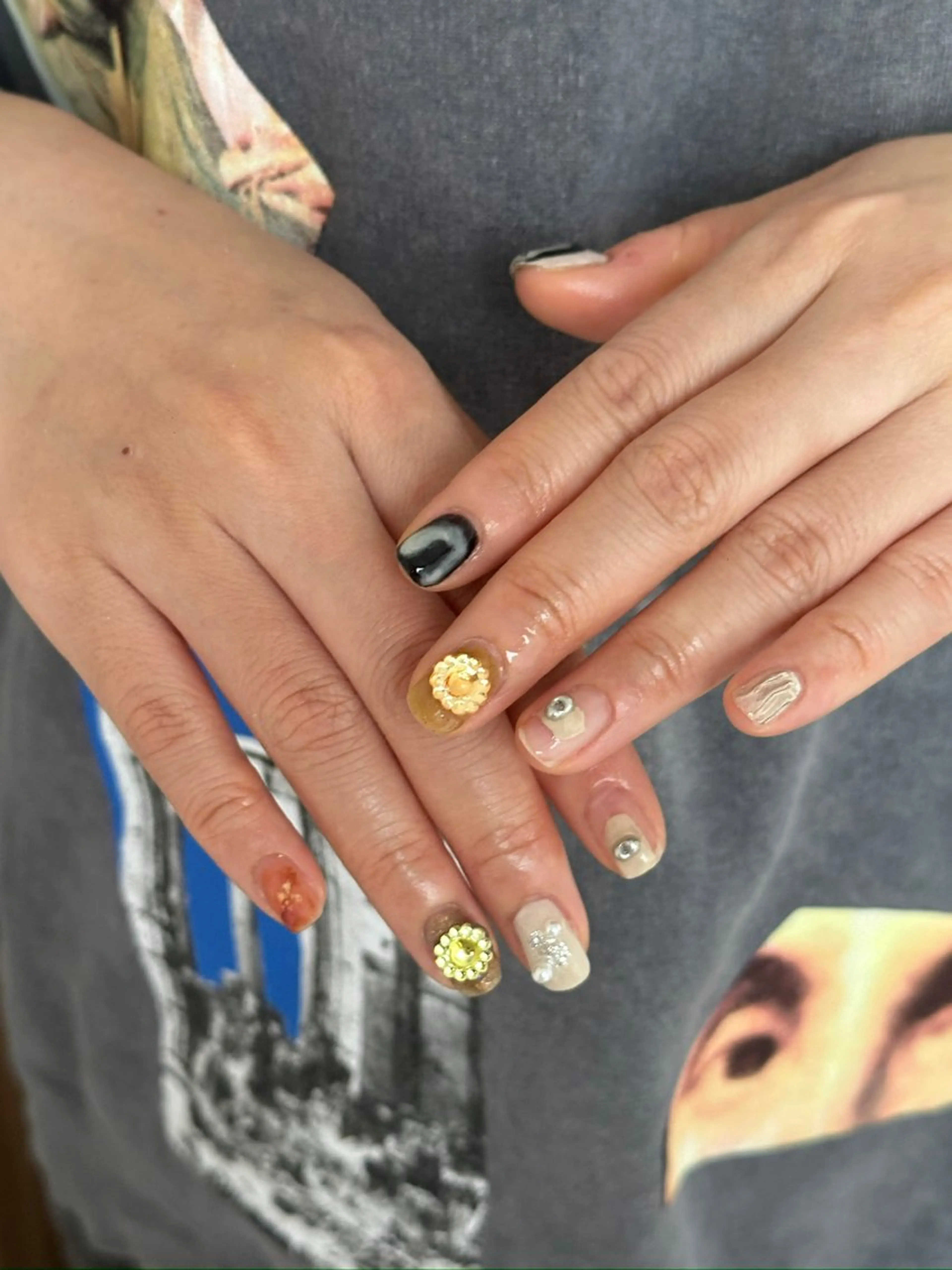 ネイル ハンドネイル 🎀 Hiyubi._.nail 🫧所属・🎀フェイ フェイ🫧💗のネイルデザイン