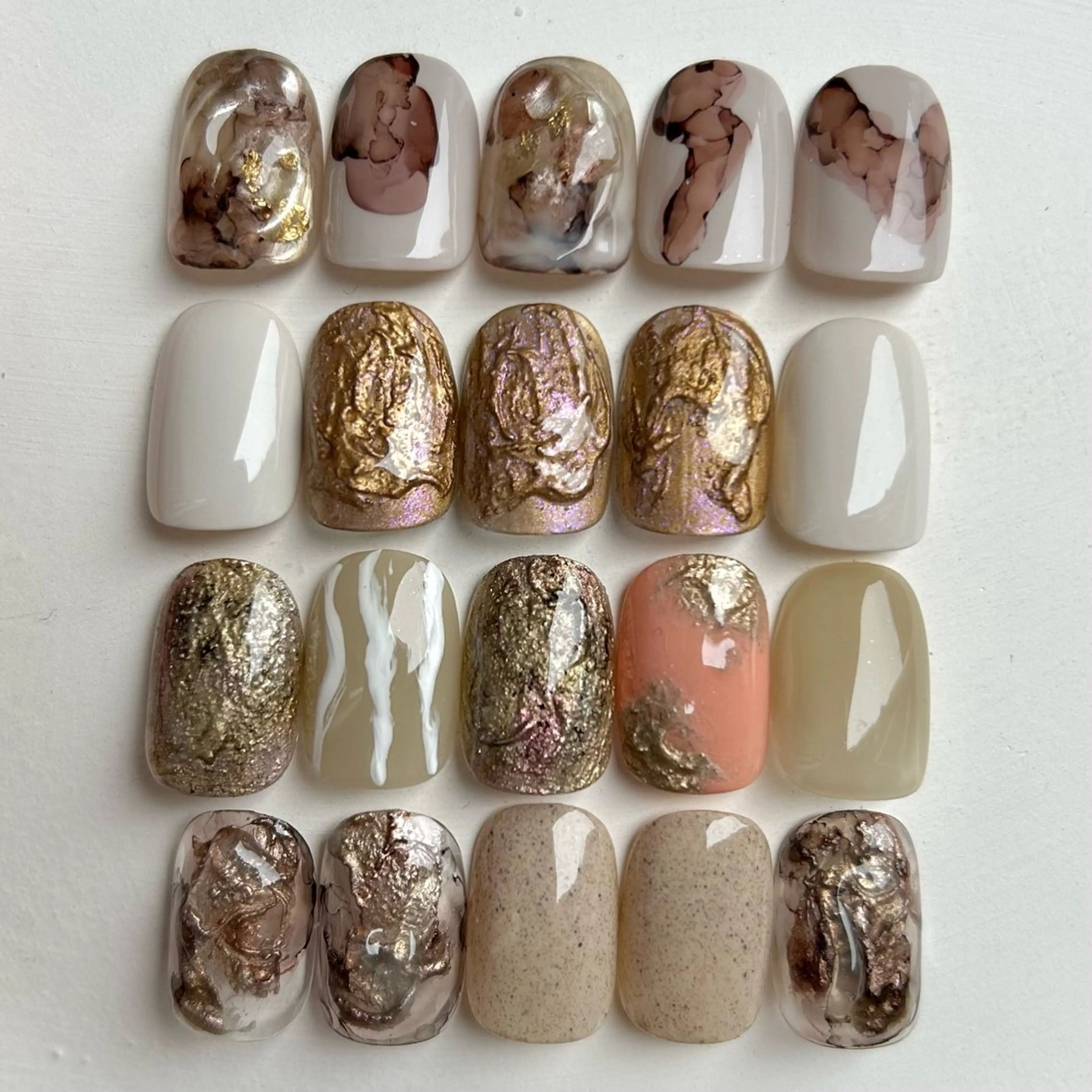 ネイル ayumi / Manonのネイルデザイン