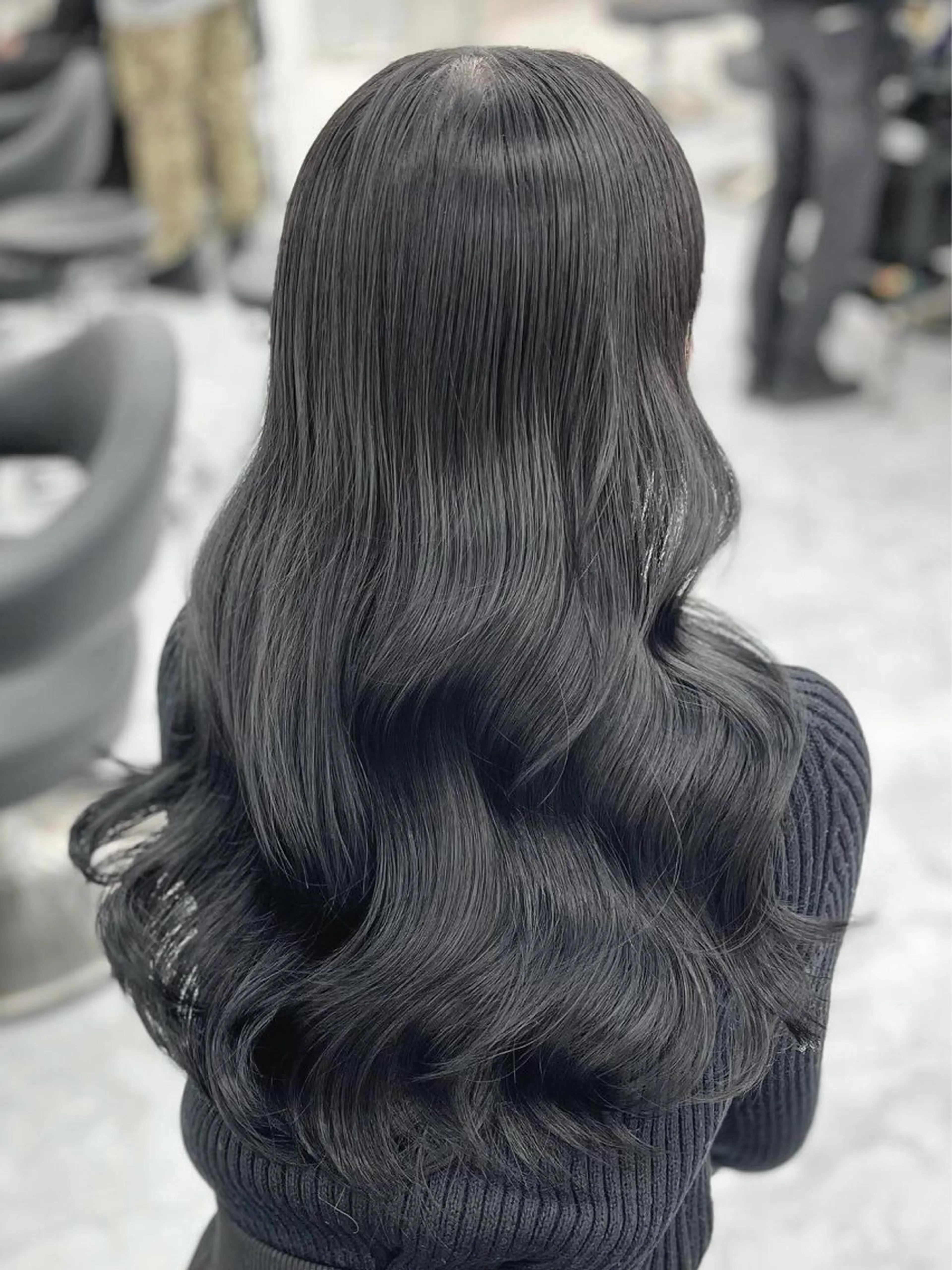 ロング カラー 黒髪 ブルーカラー ブルーブラック レッドカラー くびれヘア ブリーチなし I 髪質改善Ⅰたつやのヘアスタイル