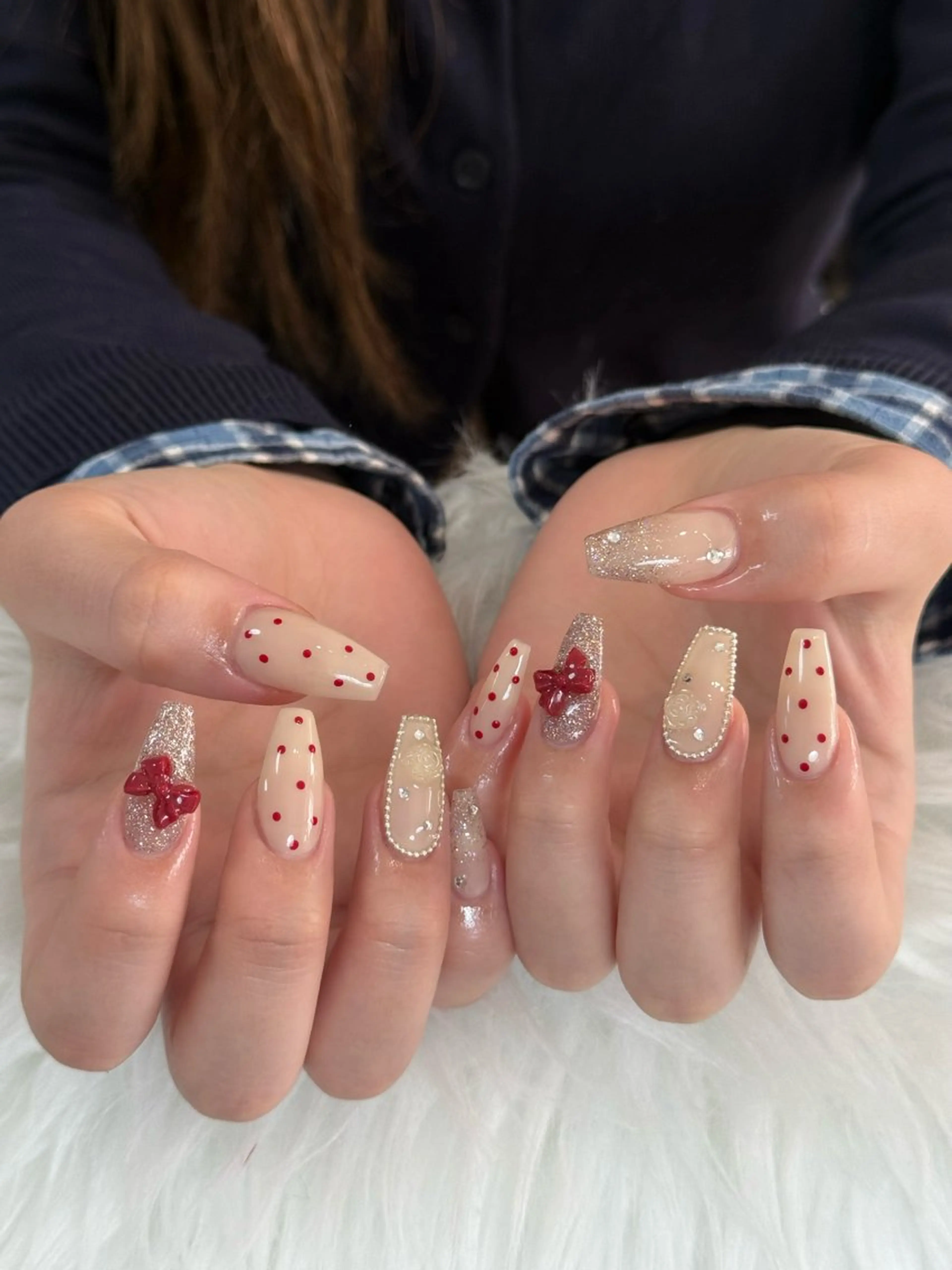 ネイル オーロラネイル ボルドー ブラウン 氷ネイル・うるうるネイル キラキラネイル ハンドネイル Julli NailStudioのネイルデザイン