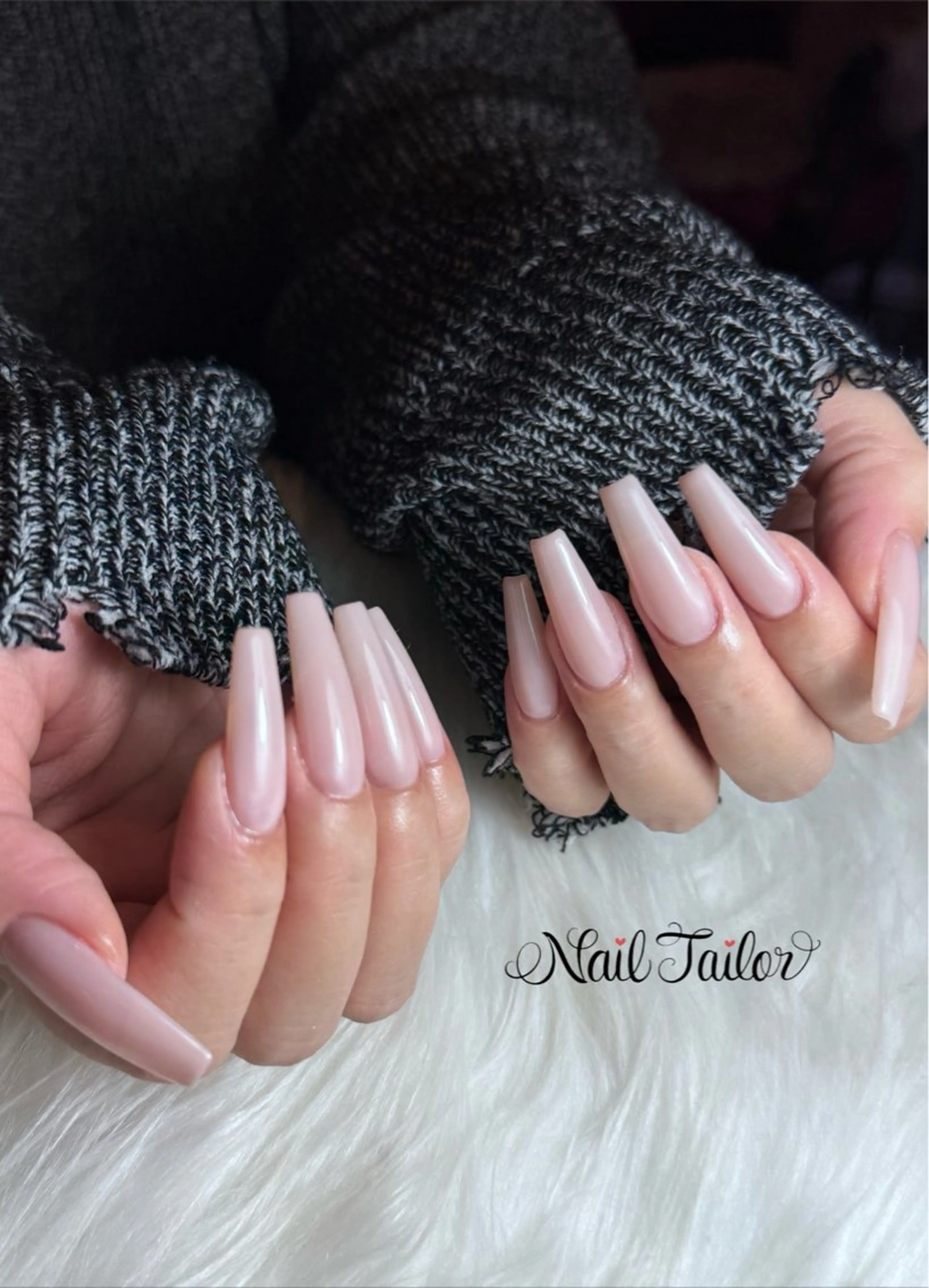 ネイル ロングネイル オフィスネイル ワンカラーネイル ピンク ハンドネイル 〜Nail Tailor〜　ネイルテイラー所属・NailTailor ネイルテイラーのネイルデザイン