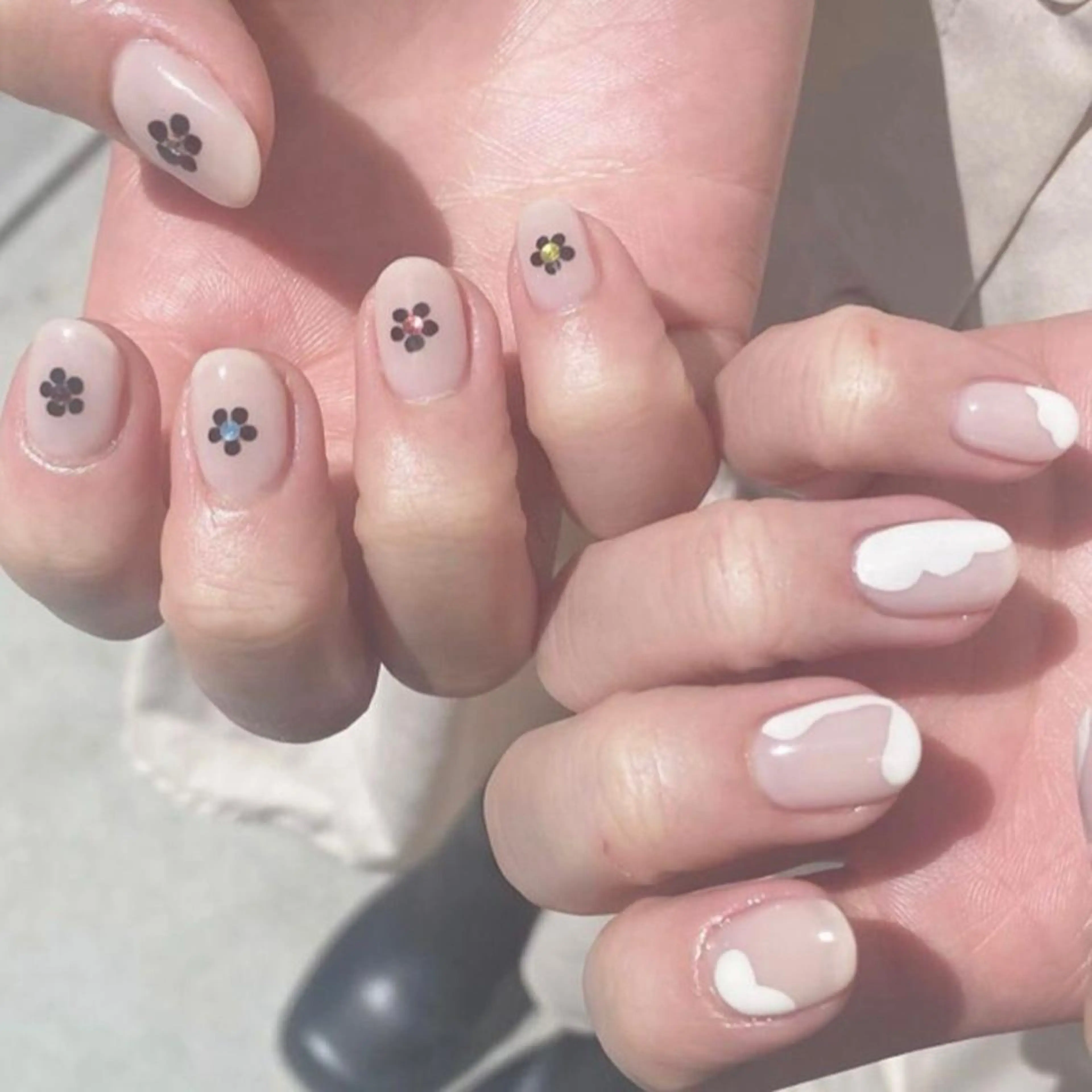 ネイル ハンドネイル 友田 晴香のネイルデザイン