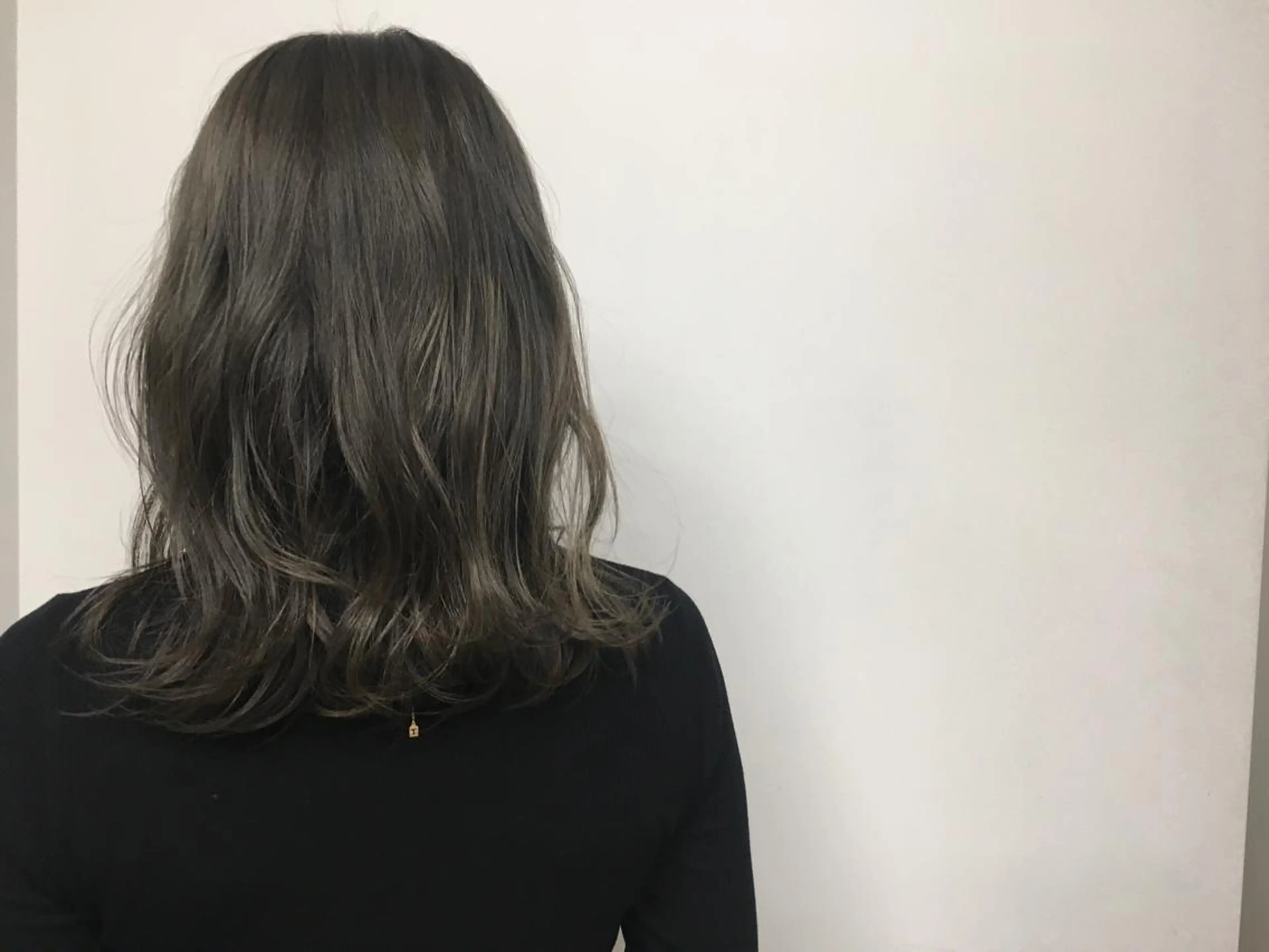 ミディアム Fill @のヘアスタイル