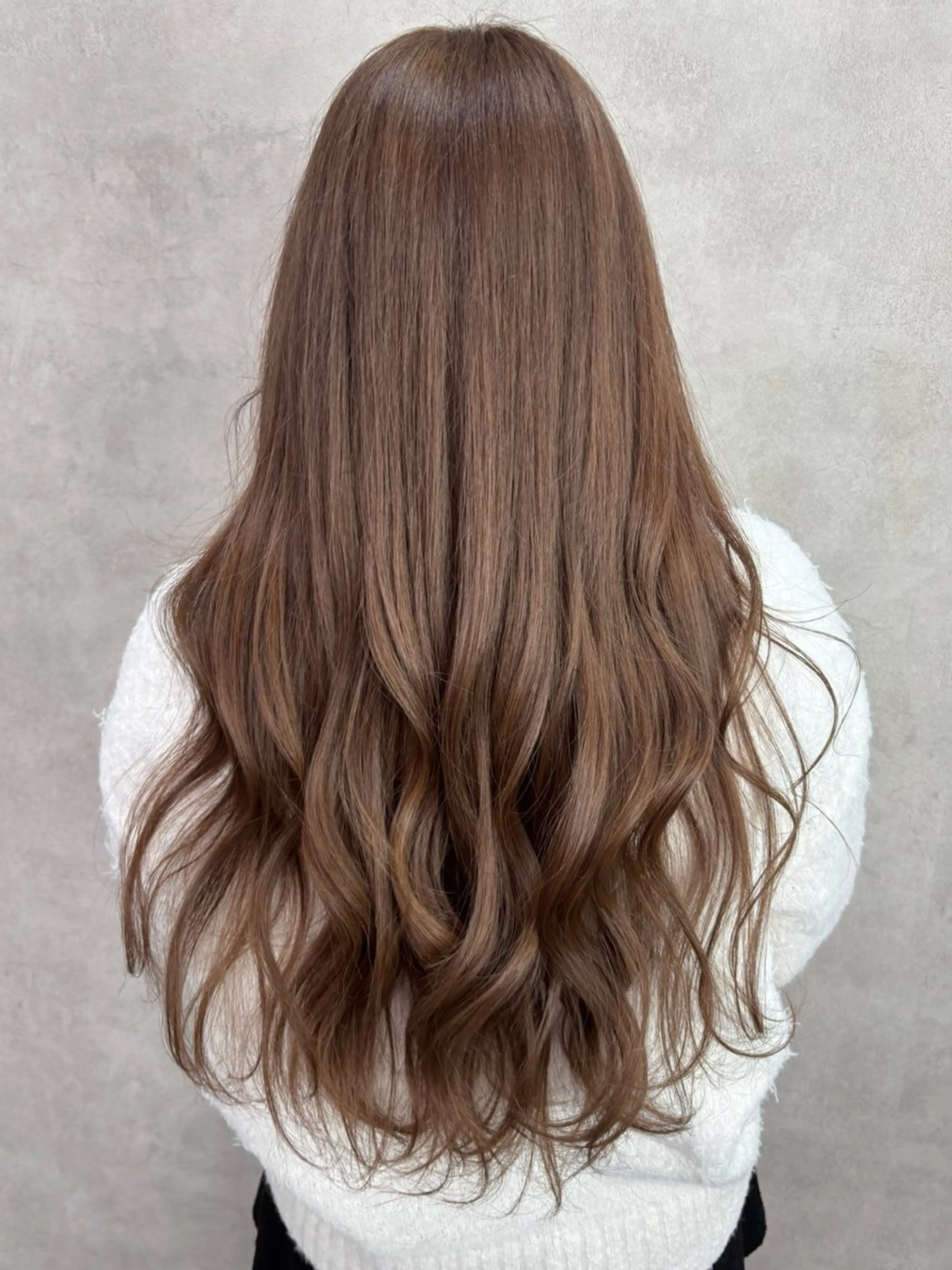 ロング カラー ベージュカラー ミルクティーベージュ ヘアカラー 💎色落ち綺麗に白肌 ラベンダー💎りんのヘアスタイル