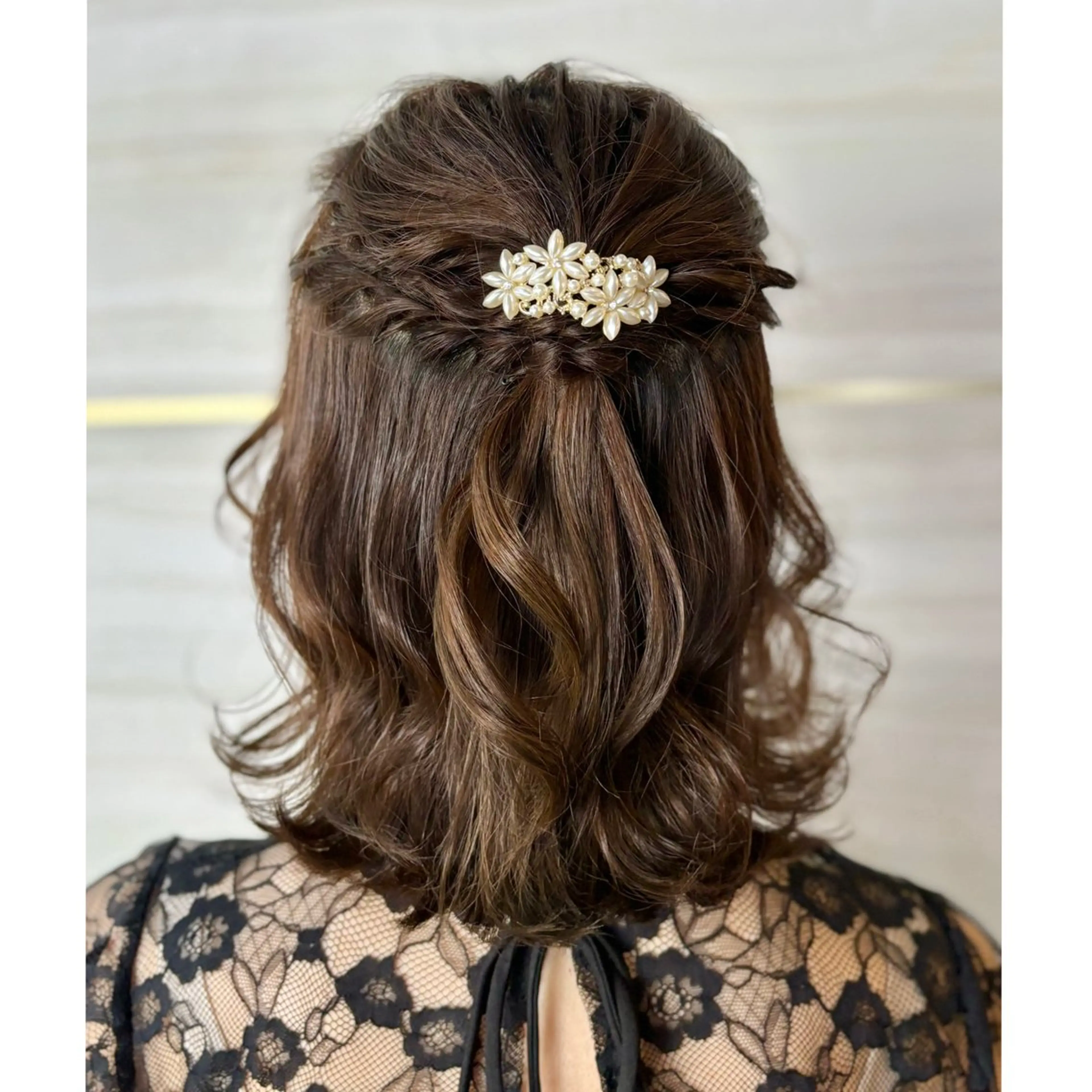 ヘアアレンジ ヘアセット 🐈‍⬛momo🐾 ダブルカラーのヘアスタイル