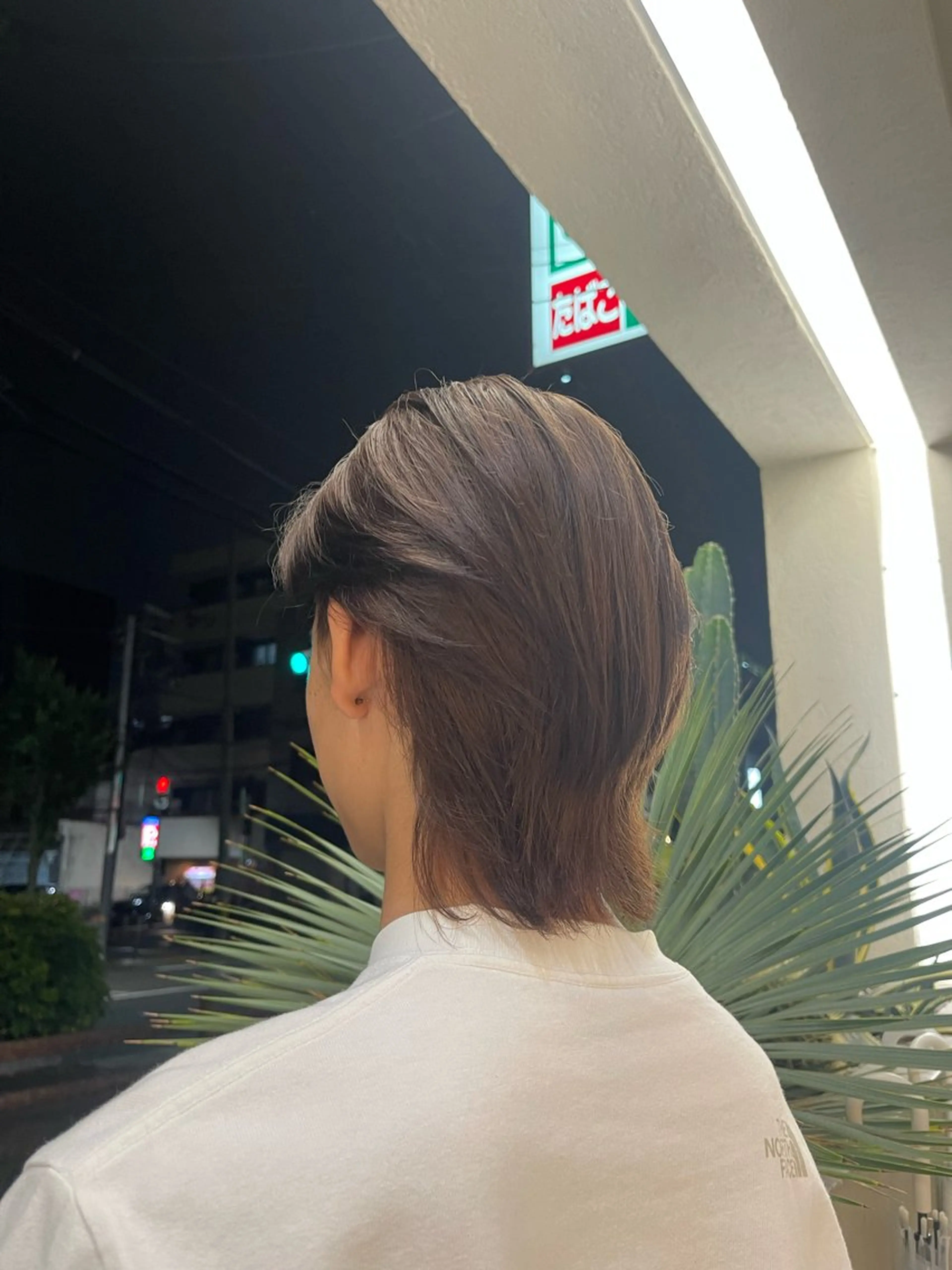 カラー ブリーチ メッシュ TIDEHAIR りょうたボブ募集のヘアスタイル