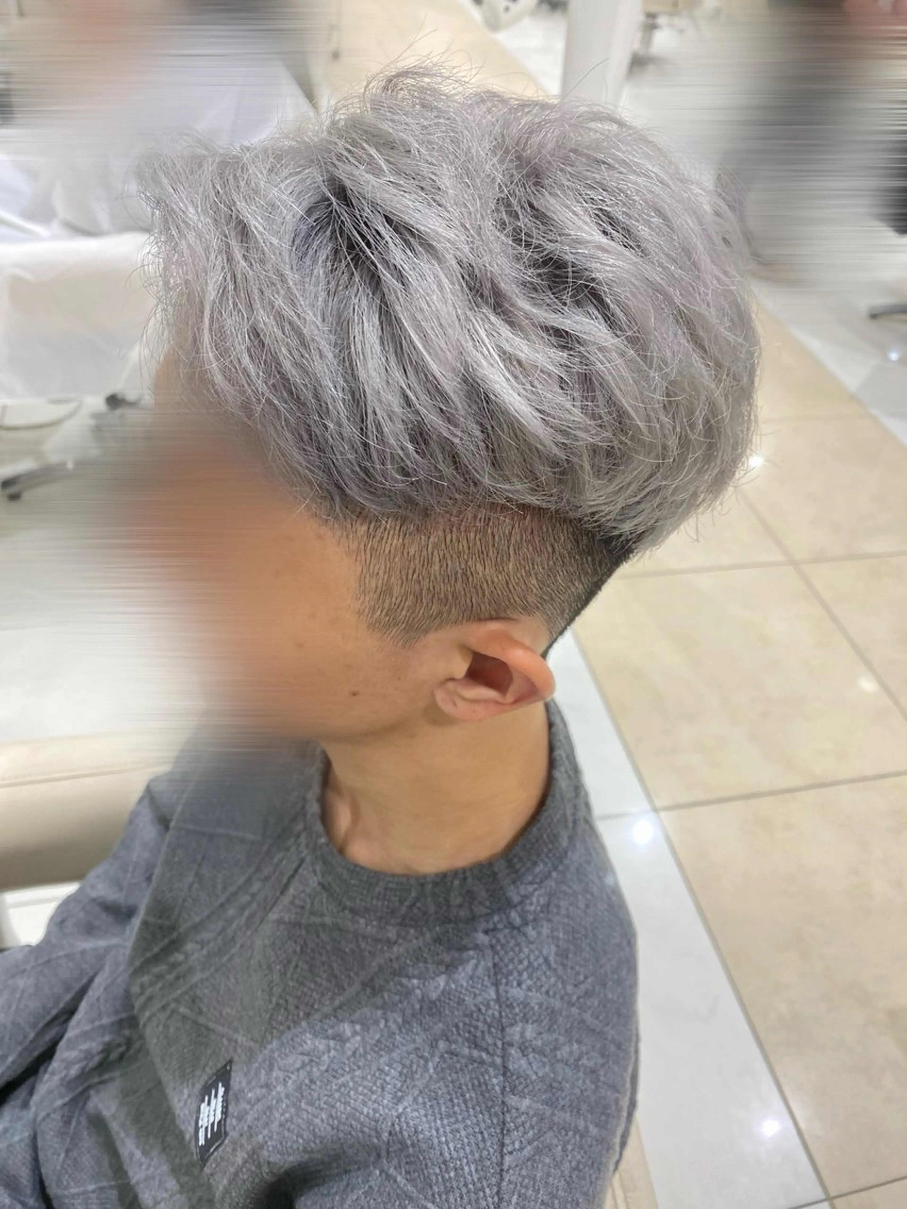 ショート カラー メンズ 中山 愛美莉のヘアスタイル