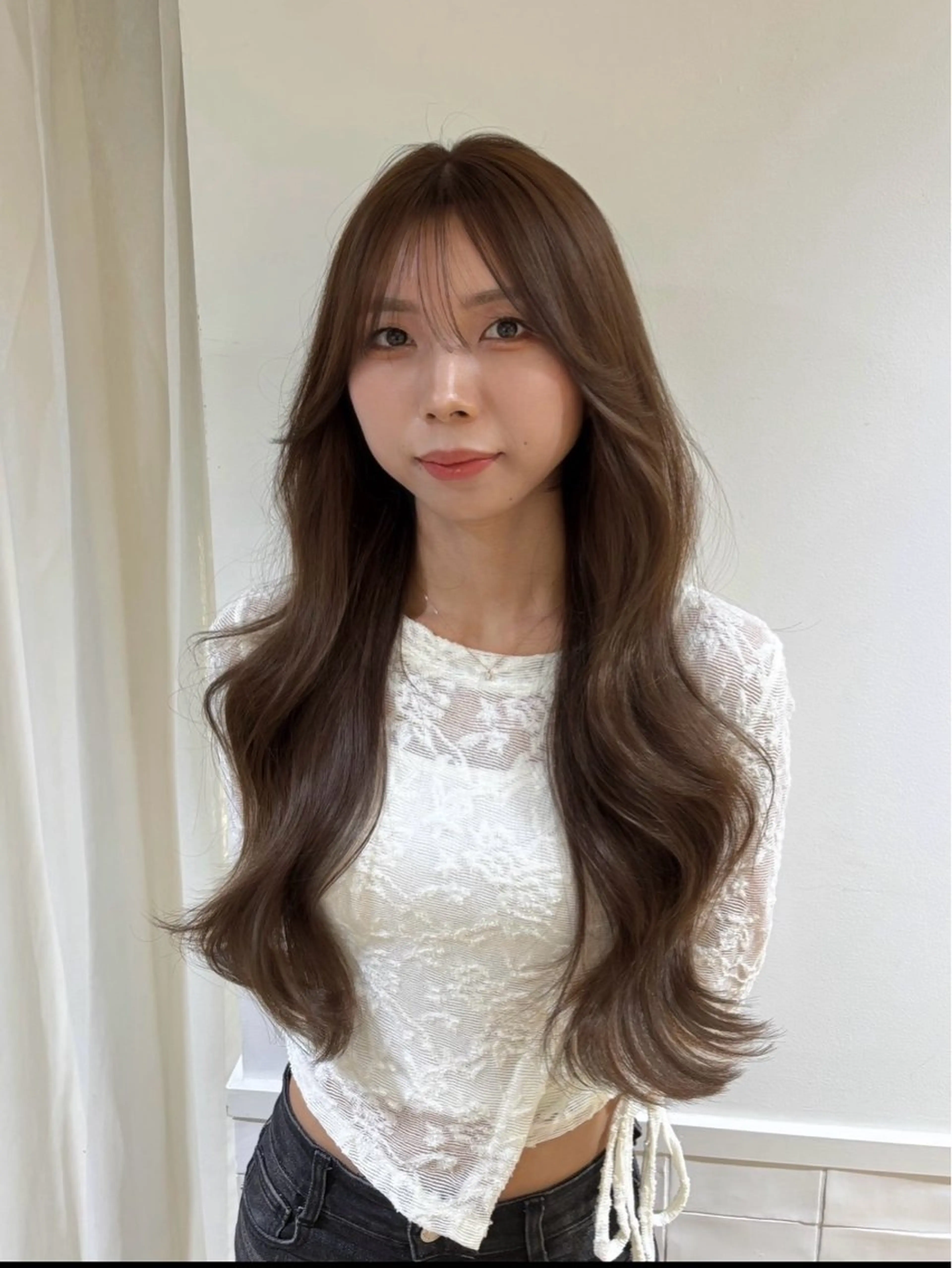 ロング カラー ベージュカラー ブリーチ ダブルカラー ミルクティーベージュ ブリーチなしカラー カット ヘアカラー トリートメント 横浜/レイヤーカット /韓国ヘア/佐藤記正のヘアスタイル