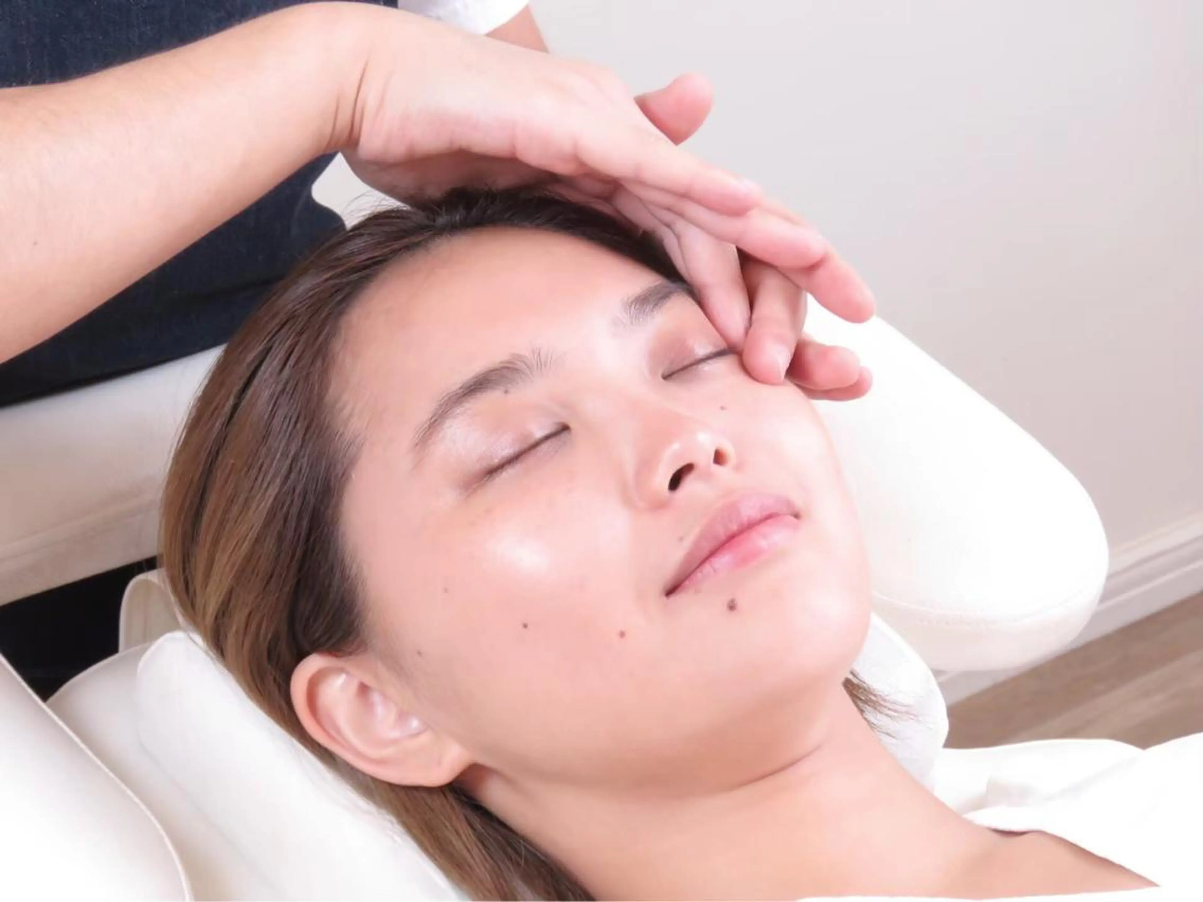 マツエク・マツパ BLUE EYES Yusukeの眉毛・アイブロウイメージ