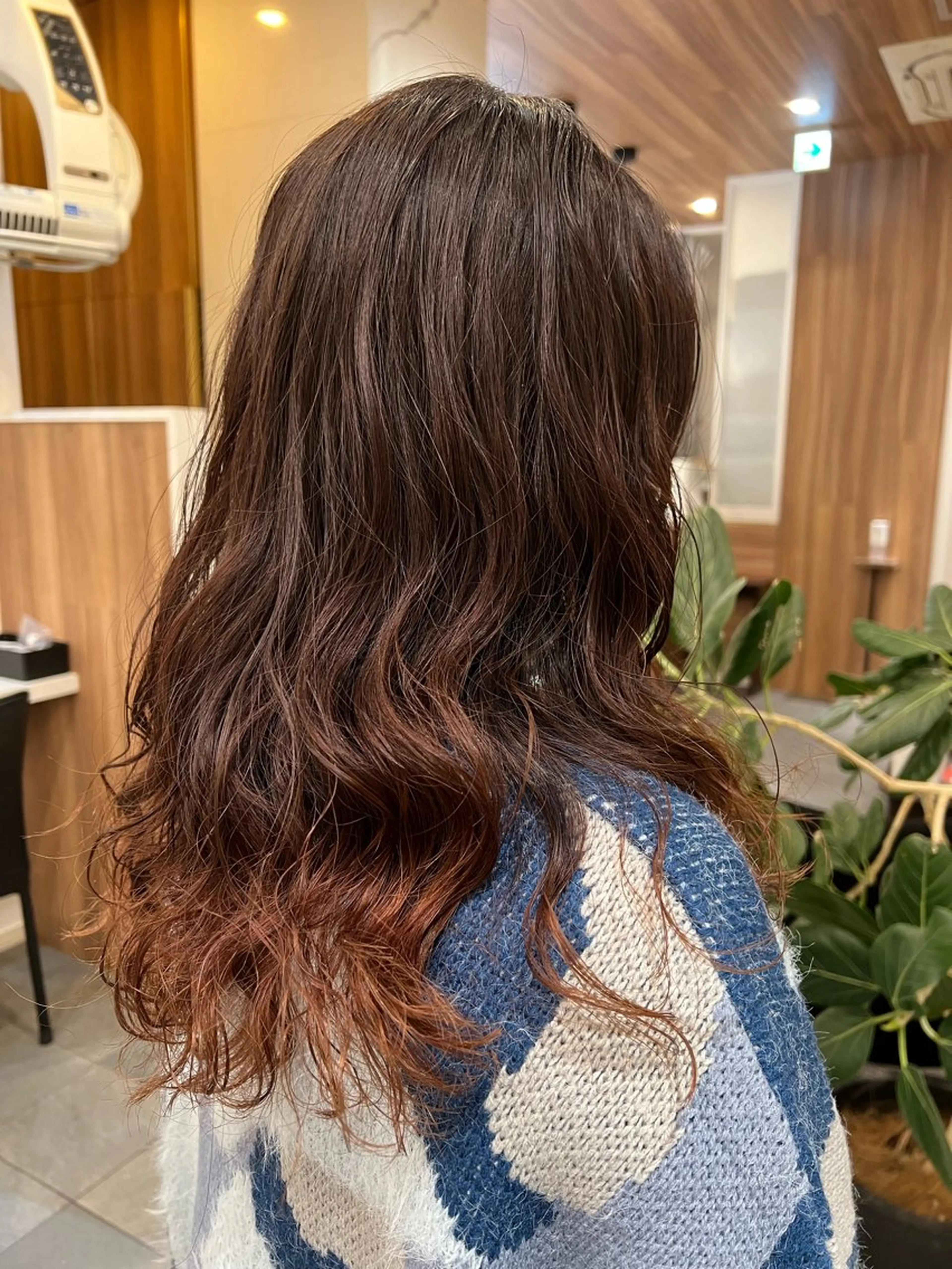 セミロング 村中 逸紀のヘアスタイル