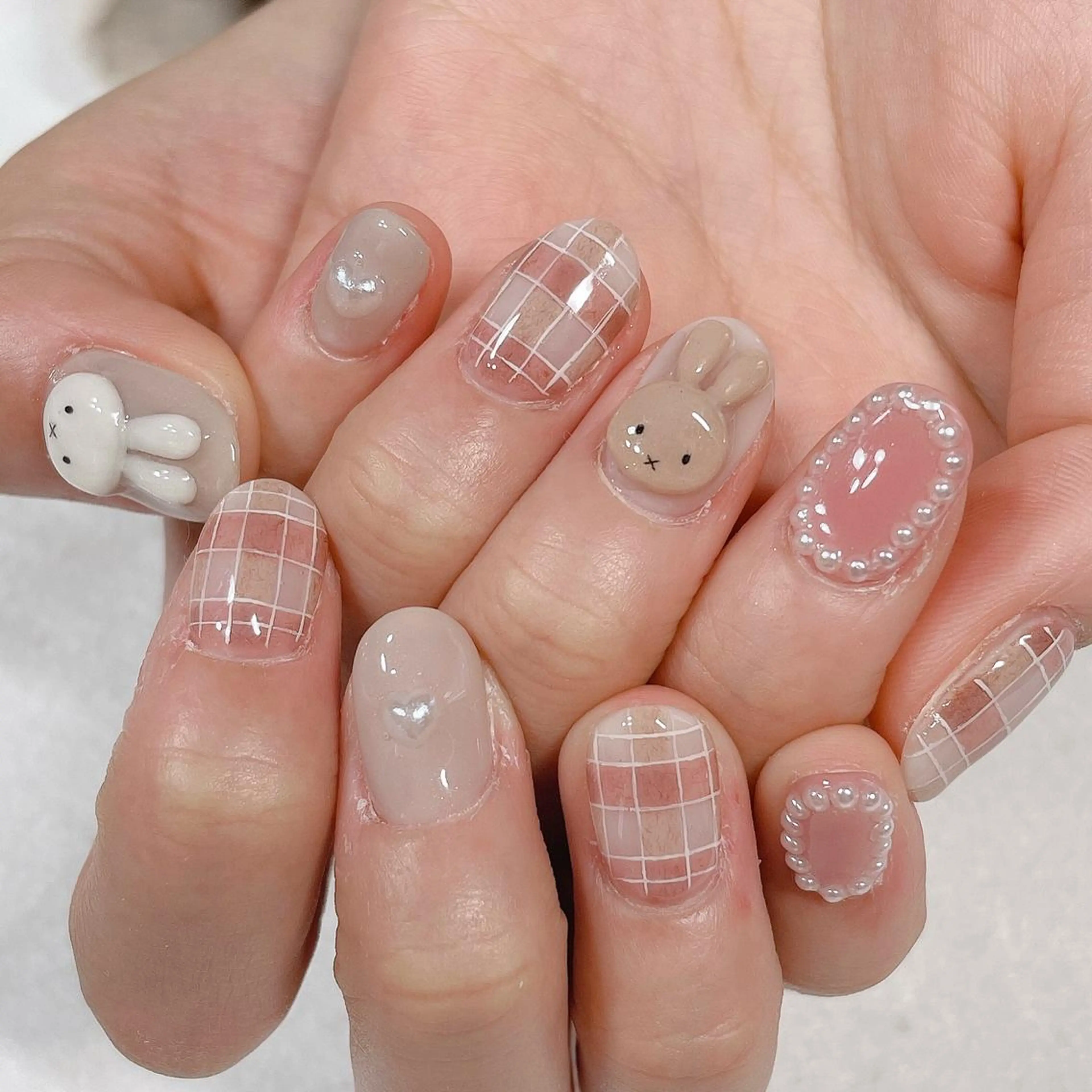 ネイル 東 千夏のネイルデザイン