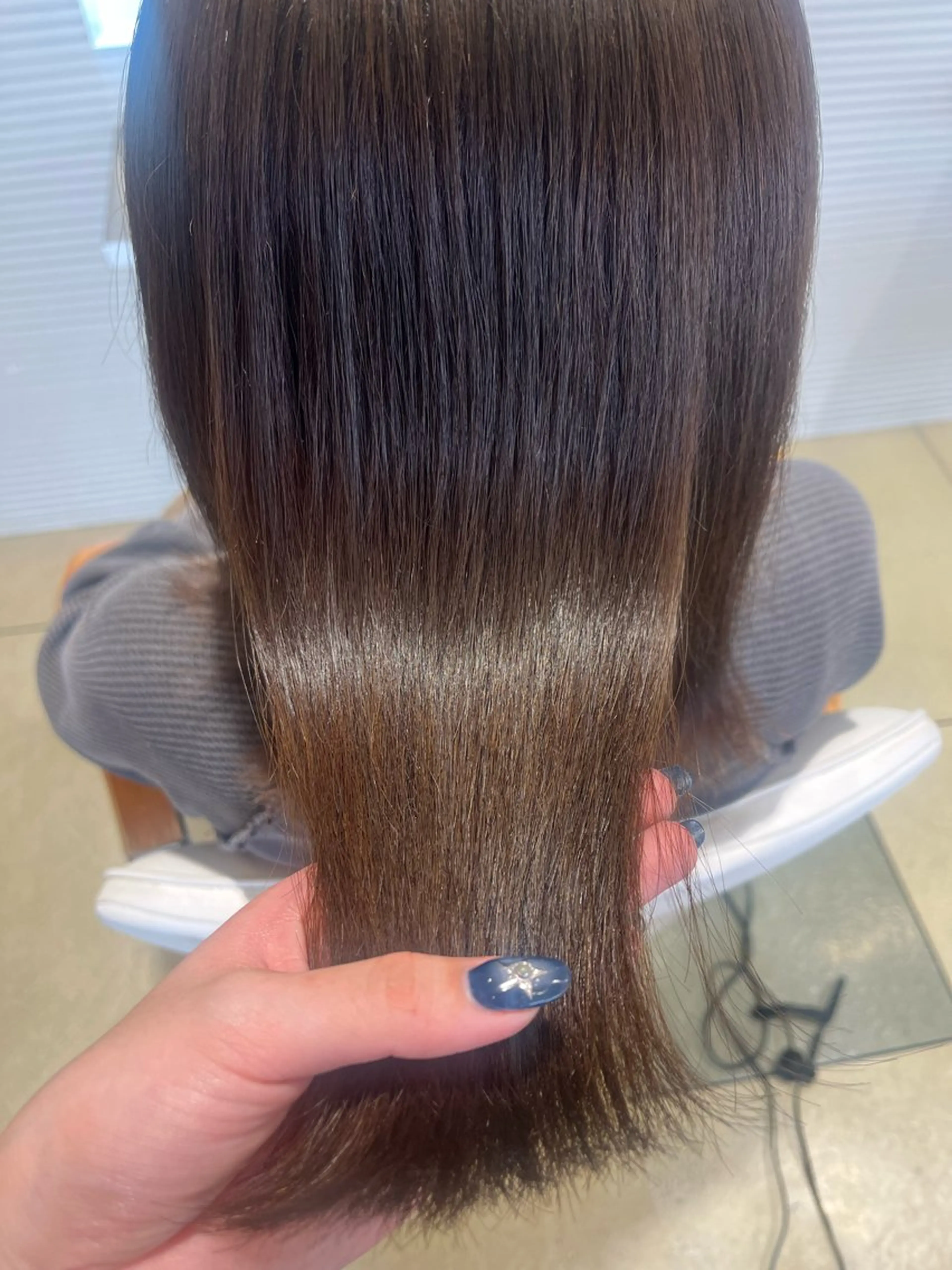 セミロング カラー カット ヘアカラー トリートメント ベージュカラー⌇ くびれヘア.𐙚心音のヘアスタイル