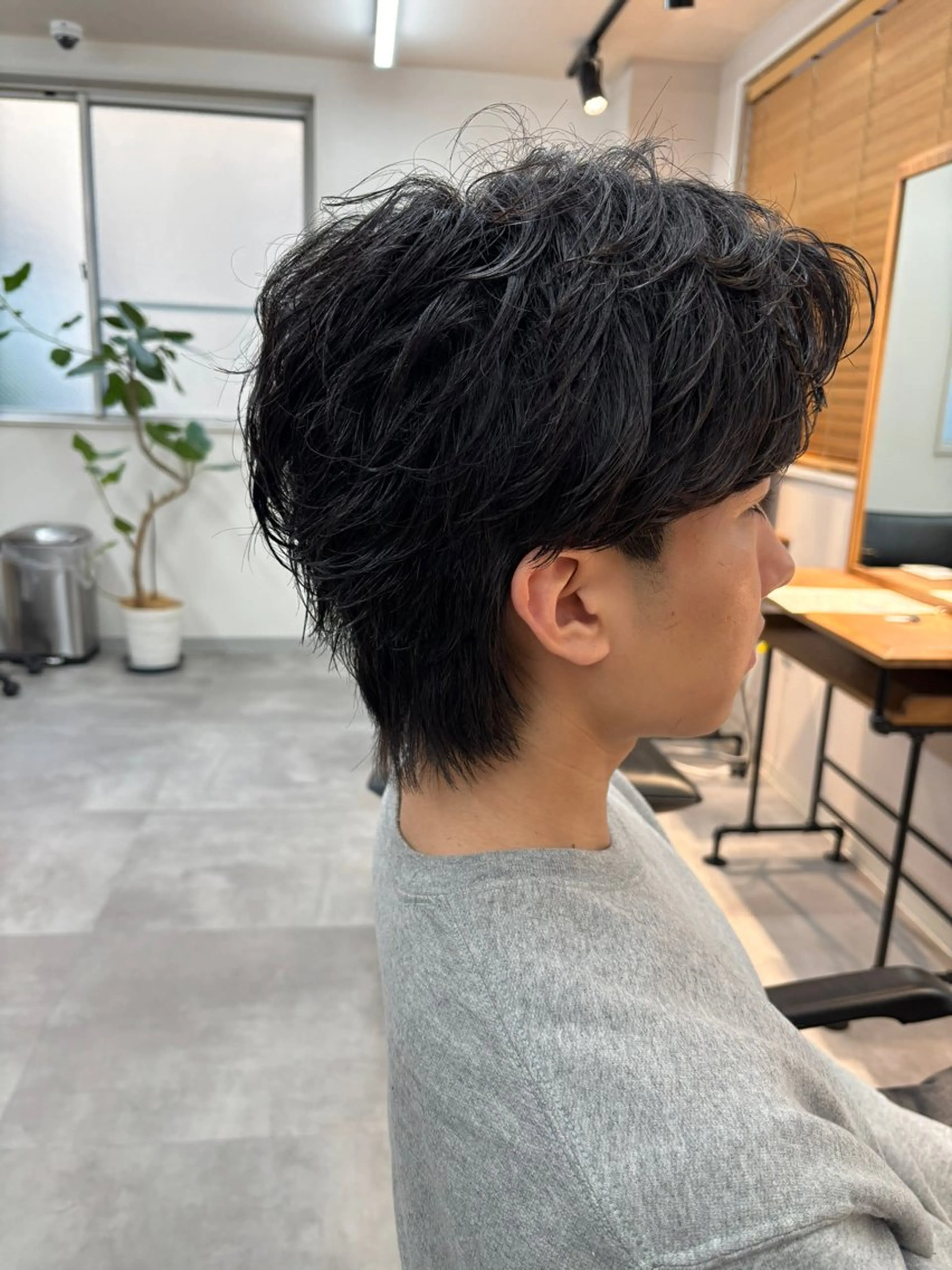 パーマ メンズ フェザーパーマ メンズパーマ カット パーマ フェザーパーマ/韓国 /メンズカット保立のヘアスタイル