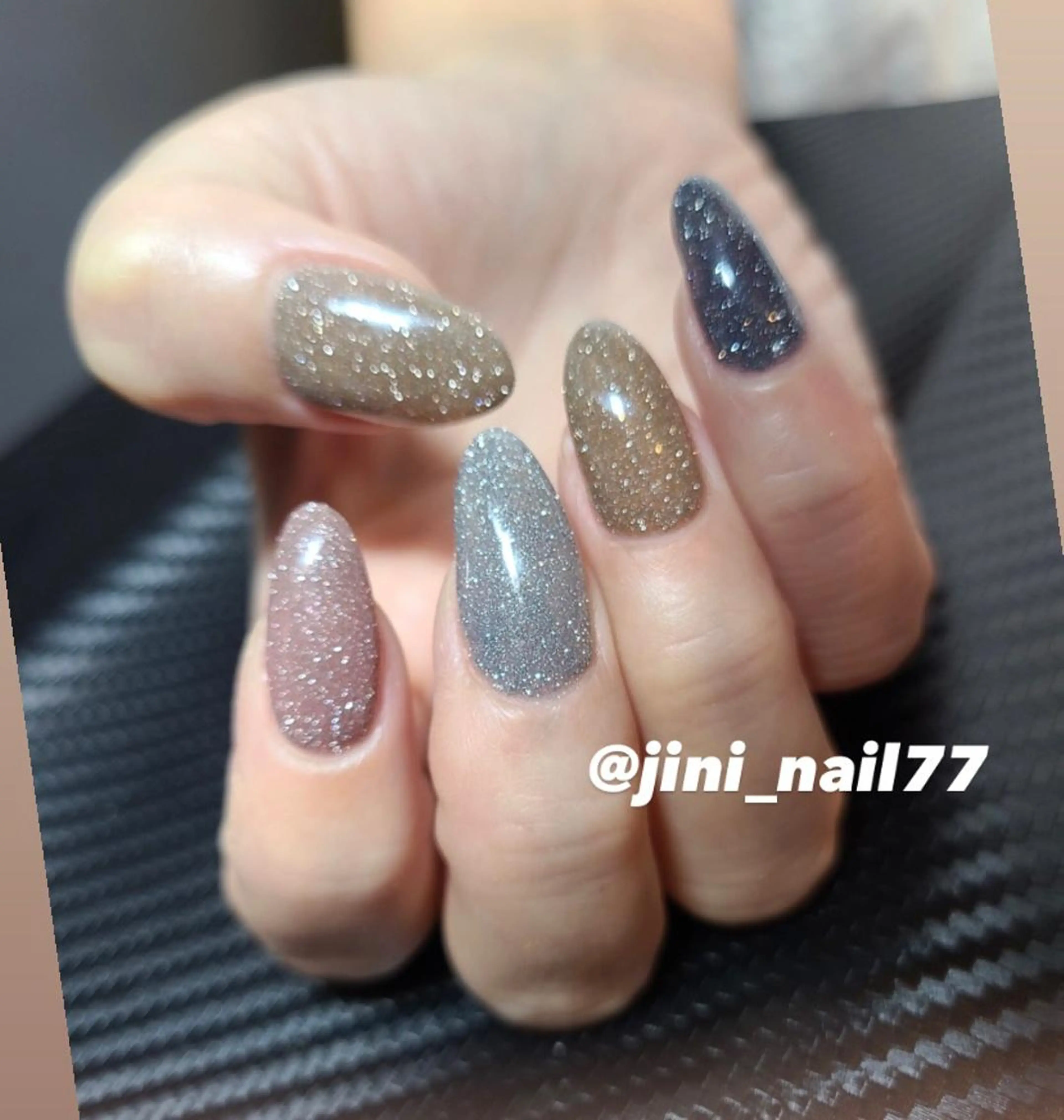 ネイル フラッシュネイル ハンドネイル JINI NAIL所属・ジニ ネイルのネイルデザイン