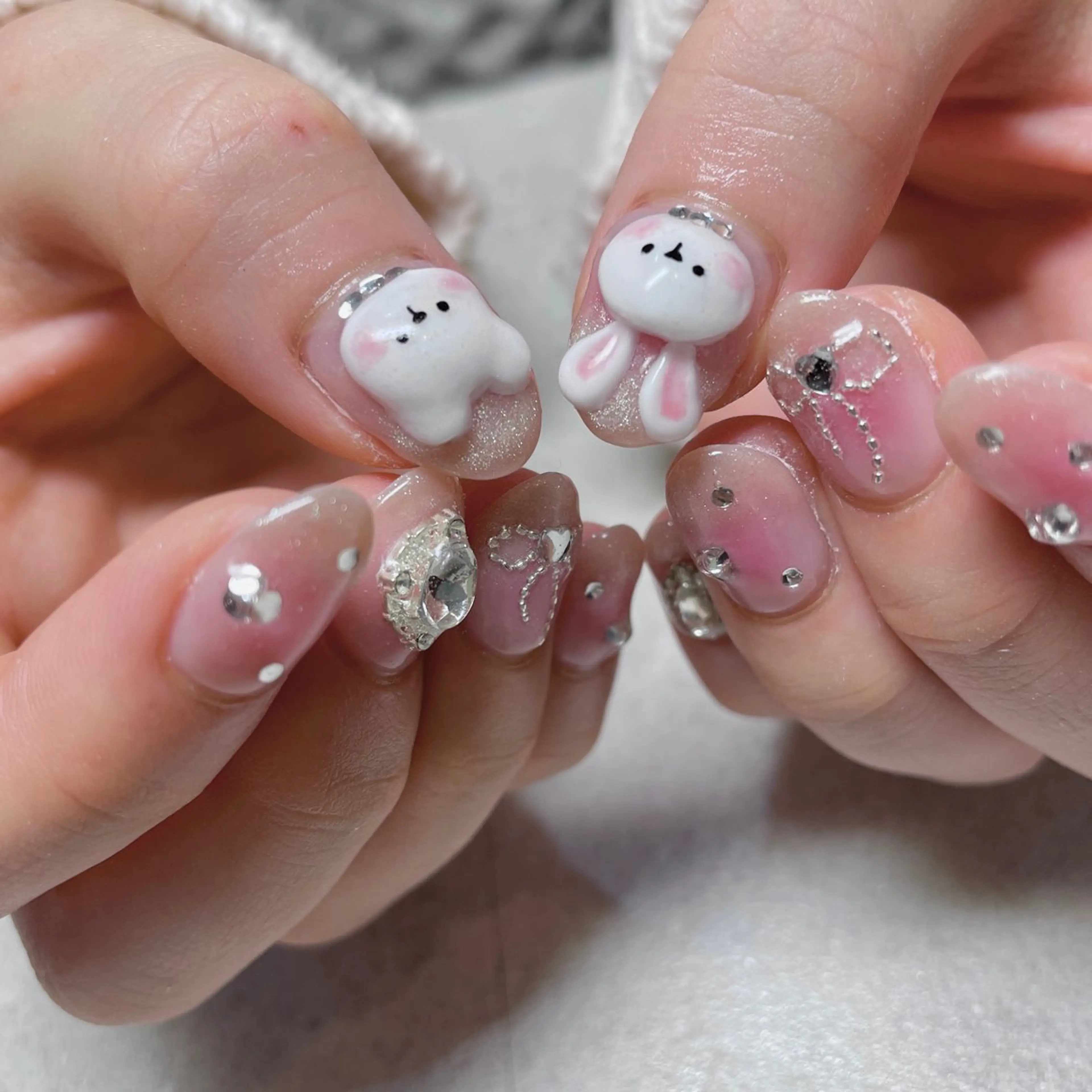 ネイル アートネイル チークネイル キラキラネイル 韓国ネイル ピンク ハンドネイル acs.n所属・ネイル，耳つぼ 風間すみれのその他イメージ