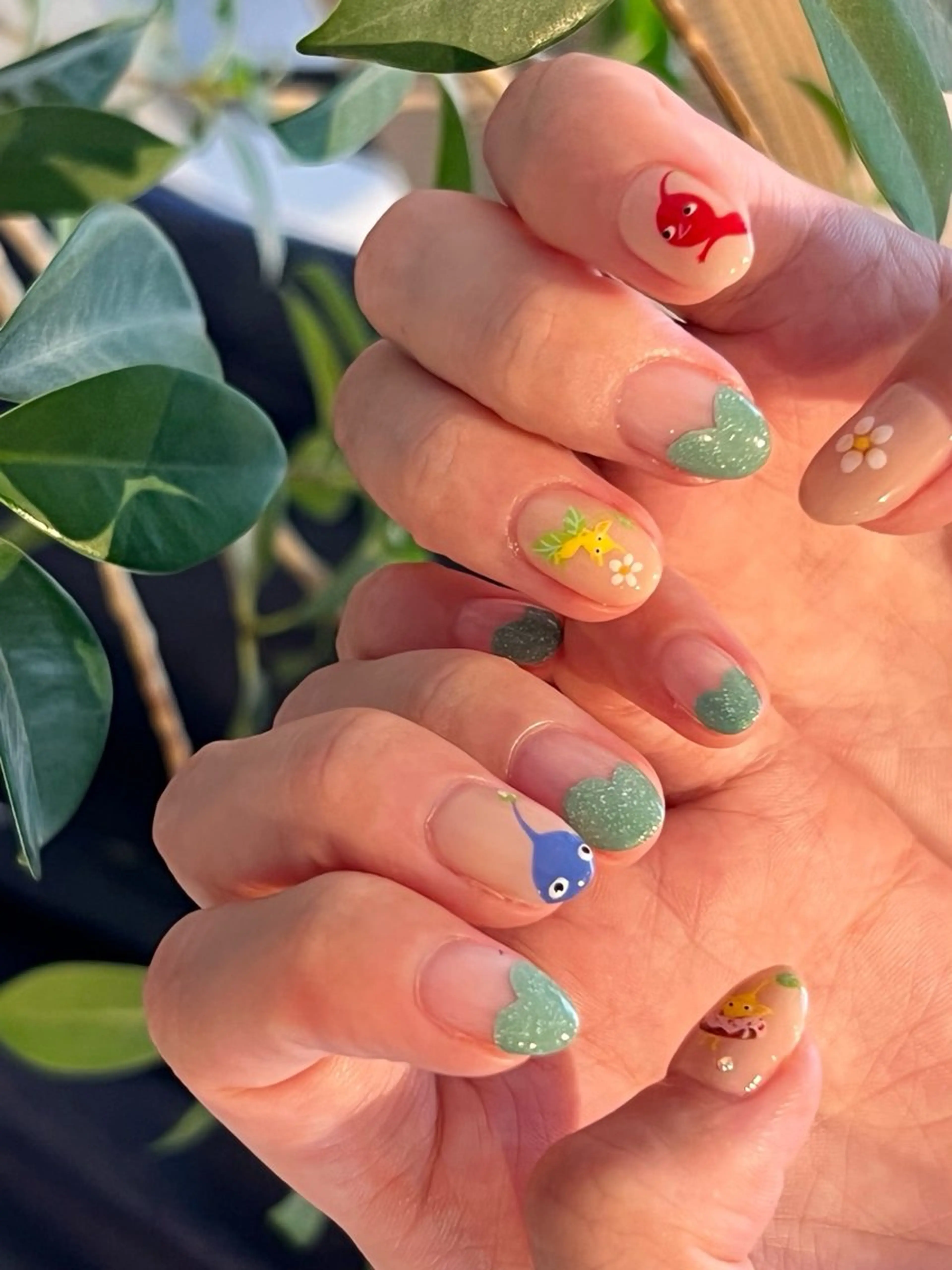 ネイル ハンドネイル FIORITURA Maikoのネイルデザイン