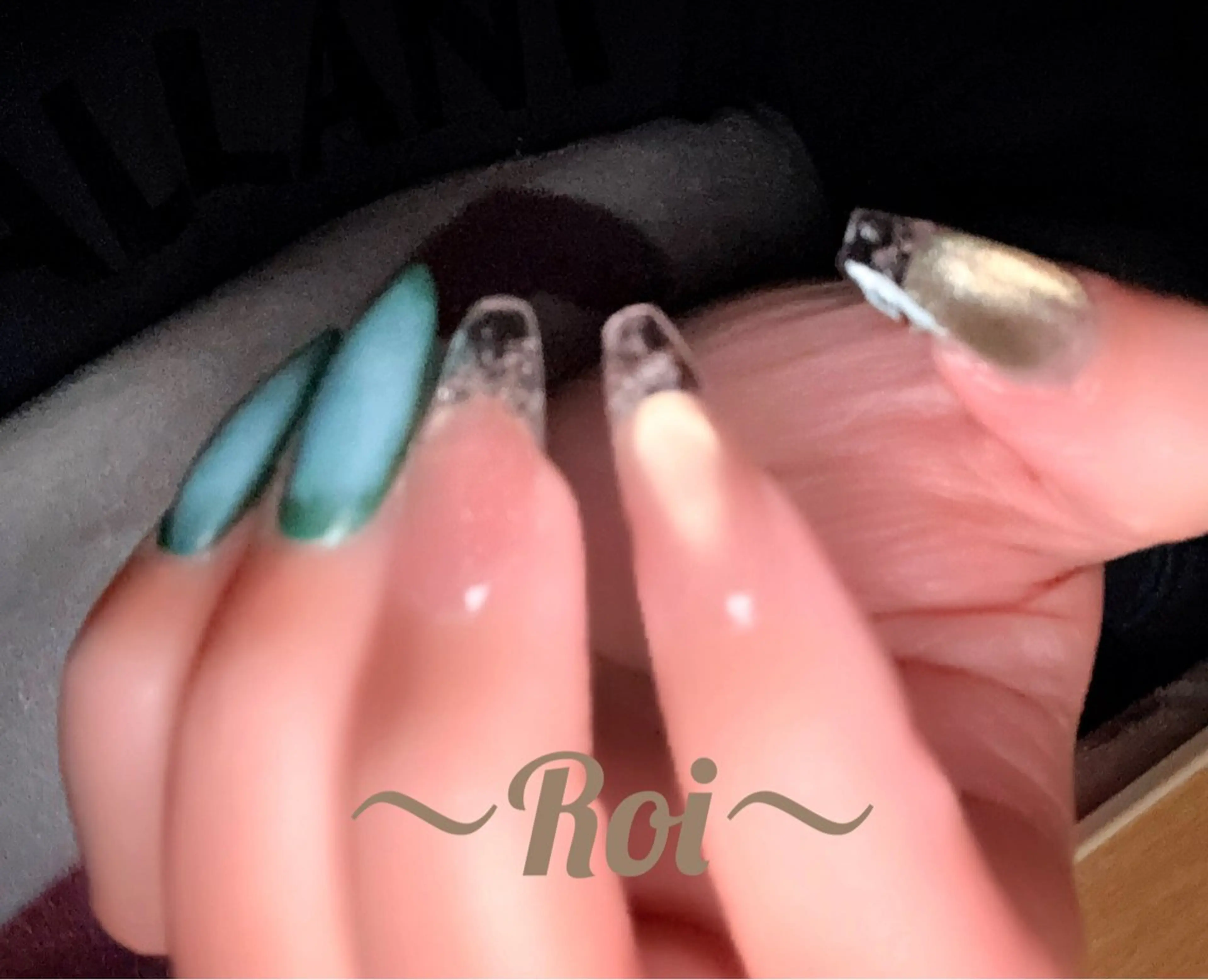 ネイル ハンドネイル ネイルサロン Roiのネイルデザイン