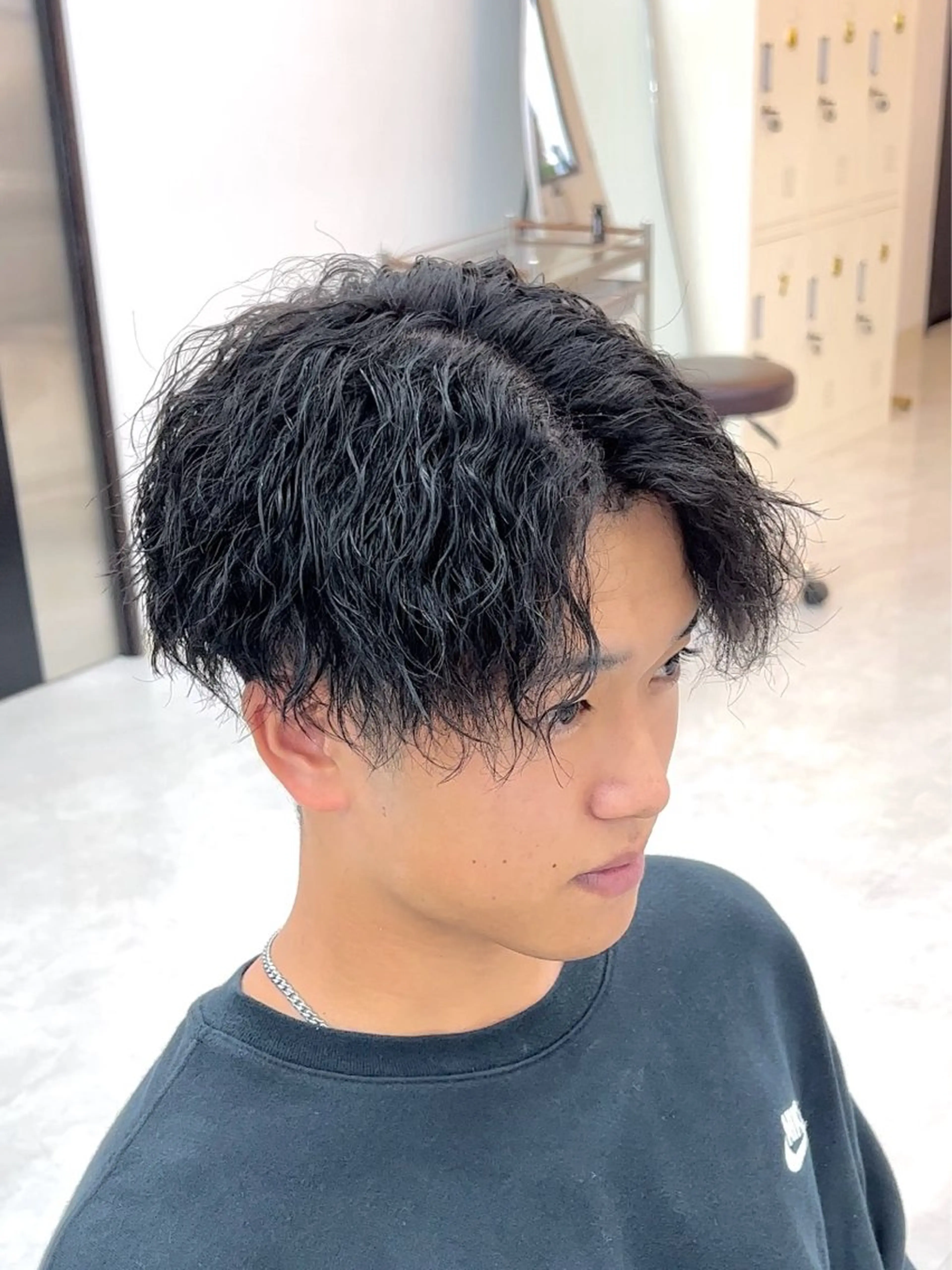 ショート パーマ ヘアアレンジ メンズ センターパート メンズパーマ フウト/メンズカット /メンズパーマのヘアスタイル