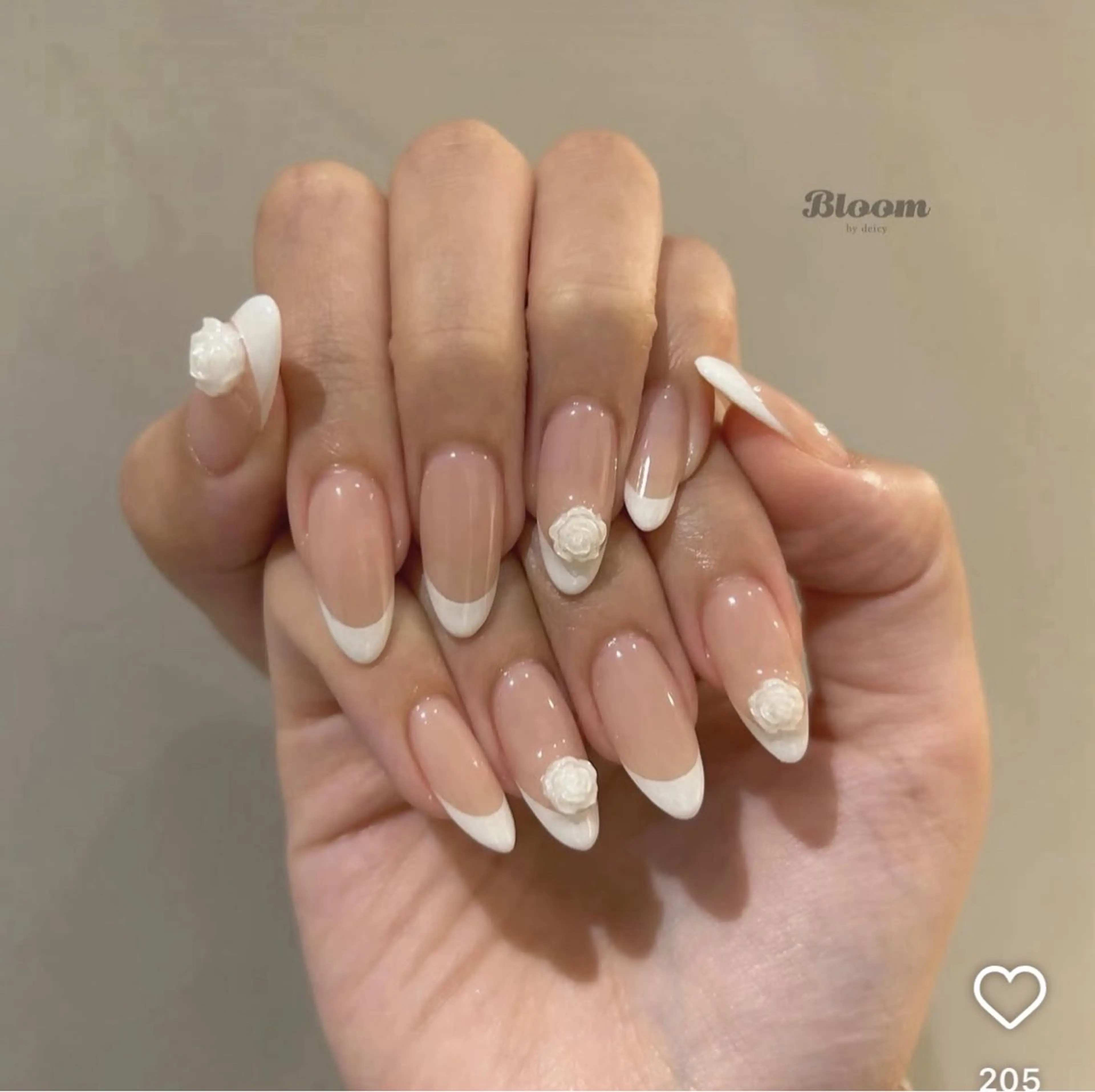 ♡明日お一人様限定♡‪︎‬︎9:45~ 【フレンチ白（ベースカラーなし）】※トップネイリストの指導入ります🙇🏻‍♀️の写真